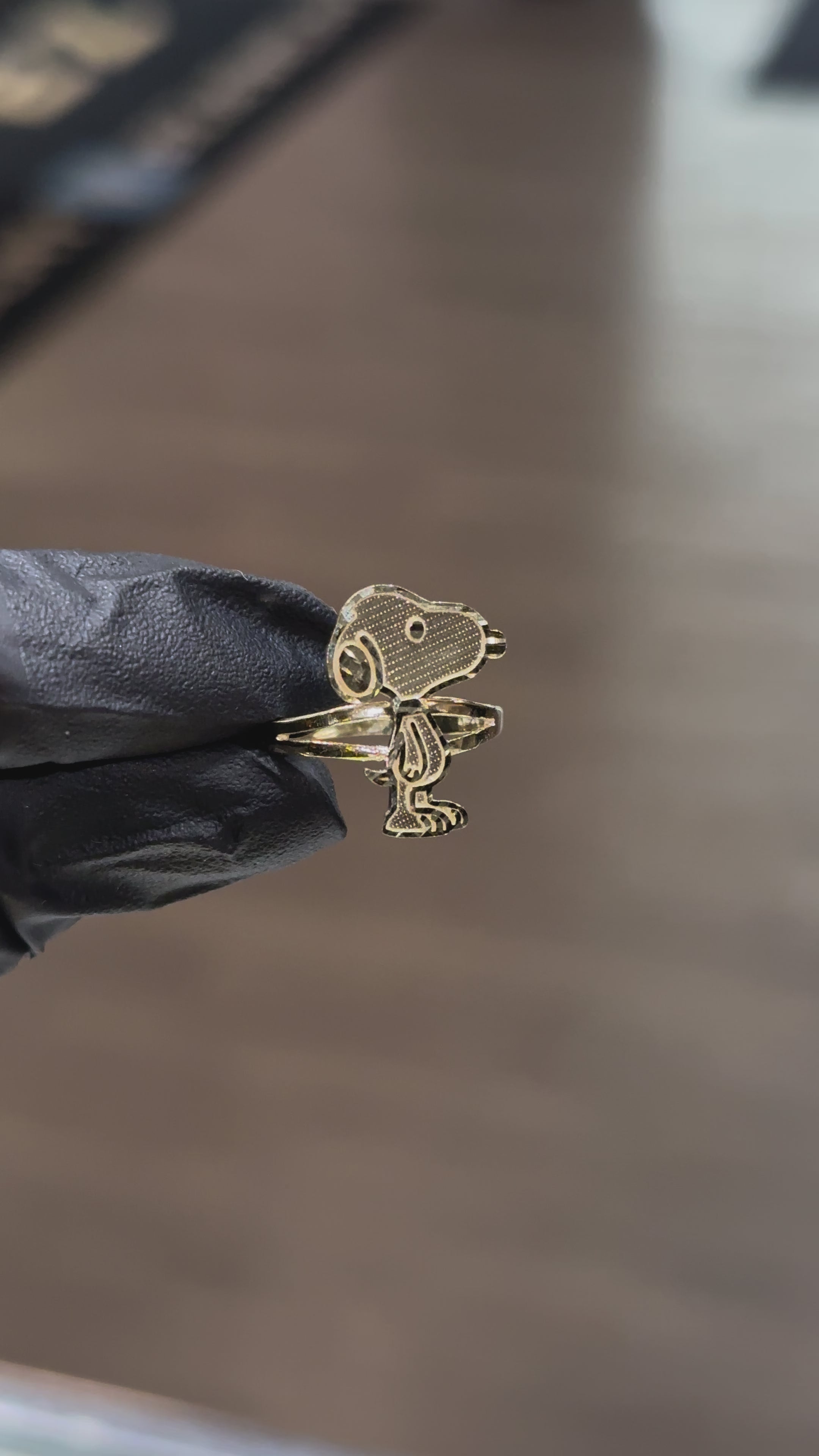 10k Small Snoopy Ring