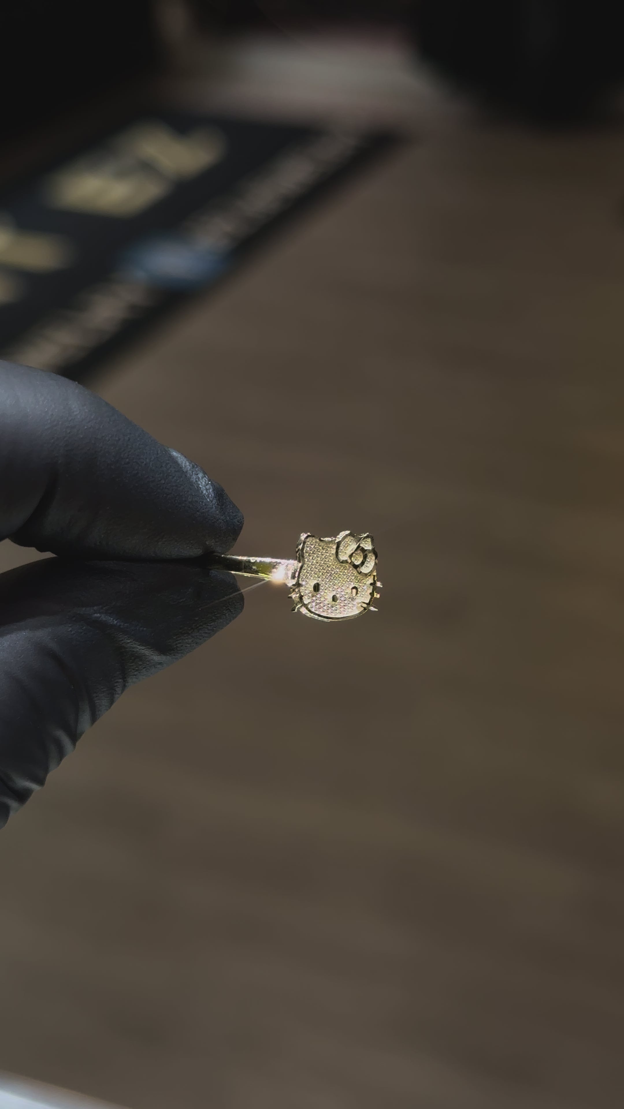 10k Mini Hello Kitty Ring