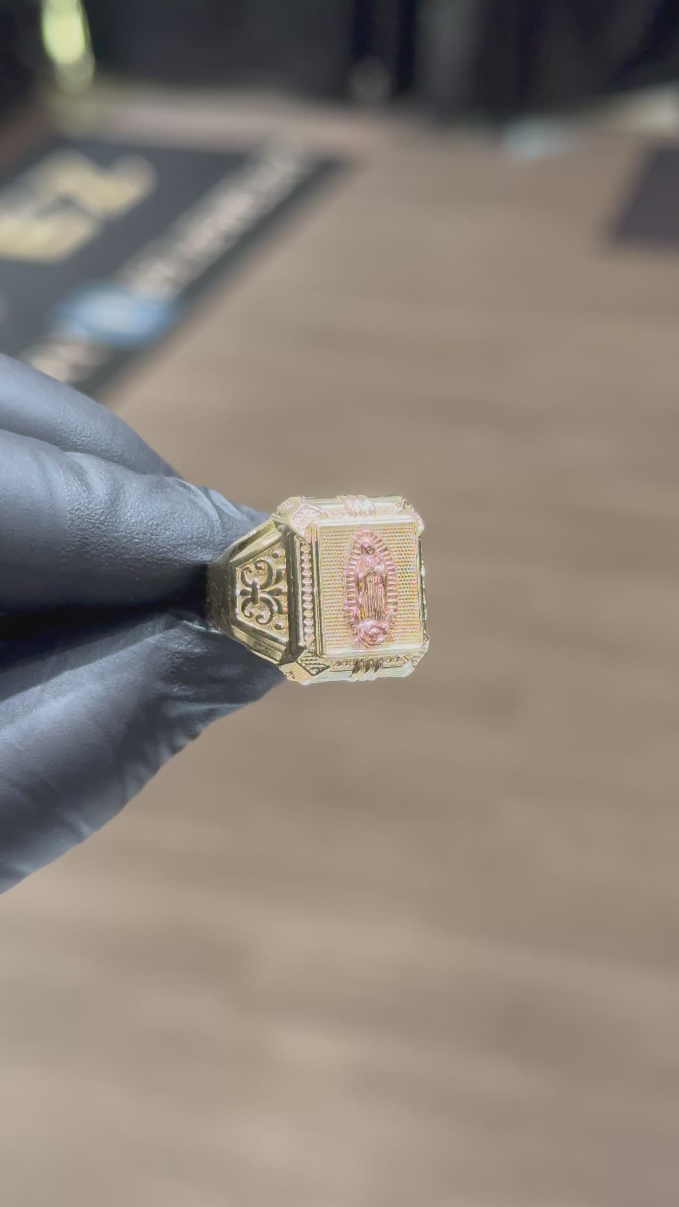 10k Virgin Mary Ring with Squared Frame