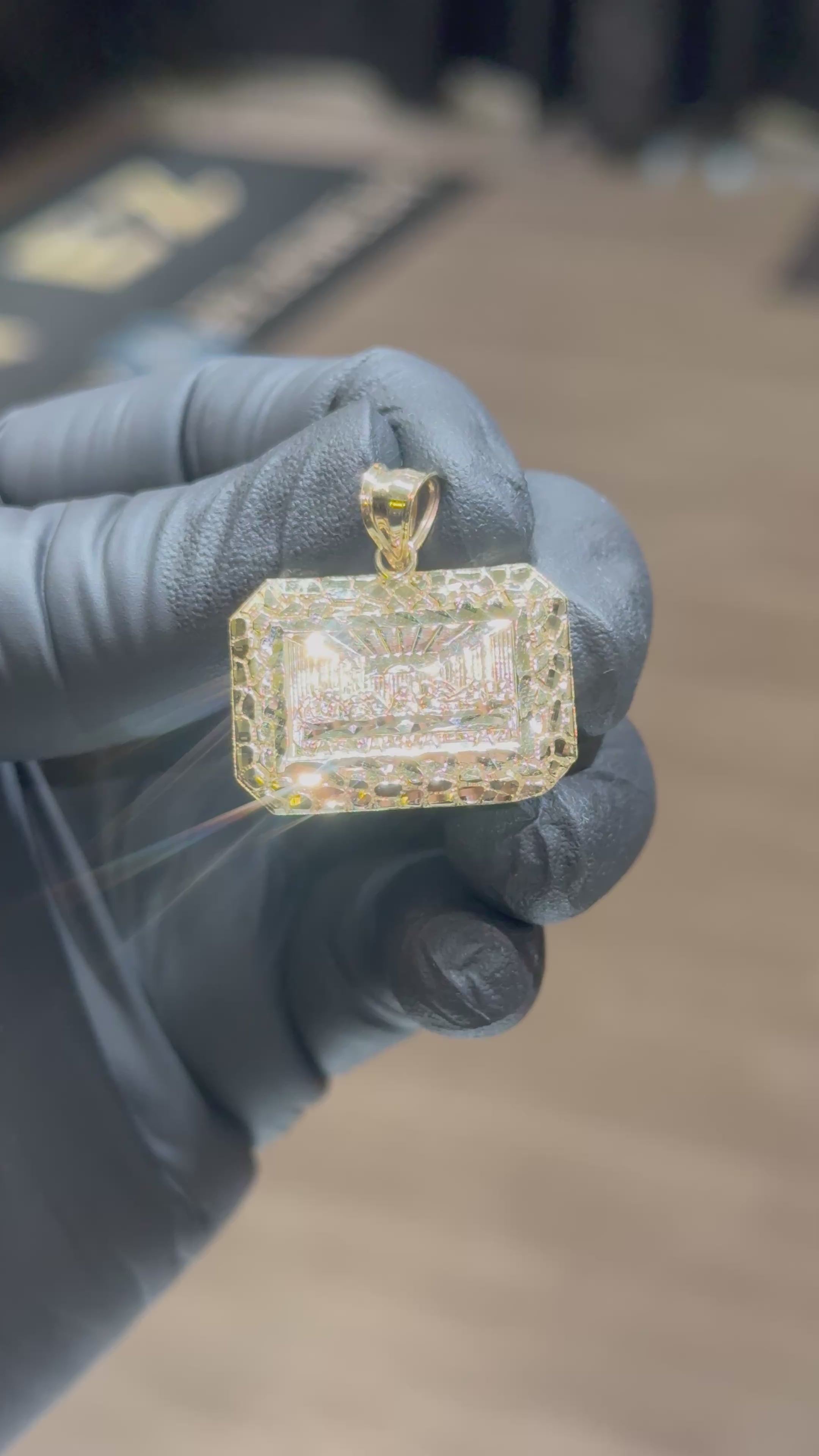 10k Small Nugget Last Supper Pendant