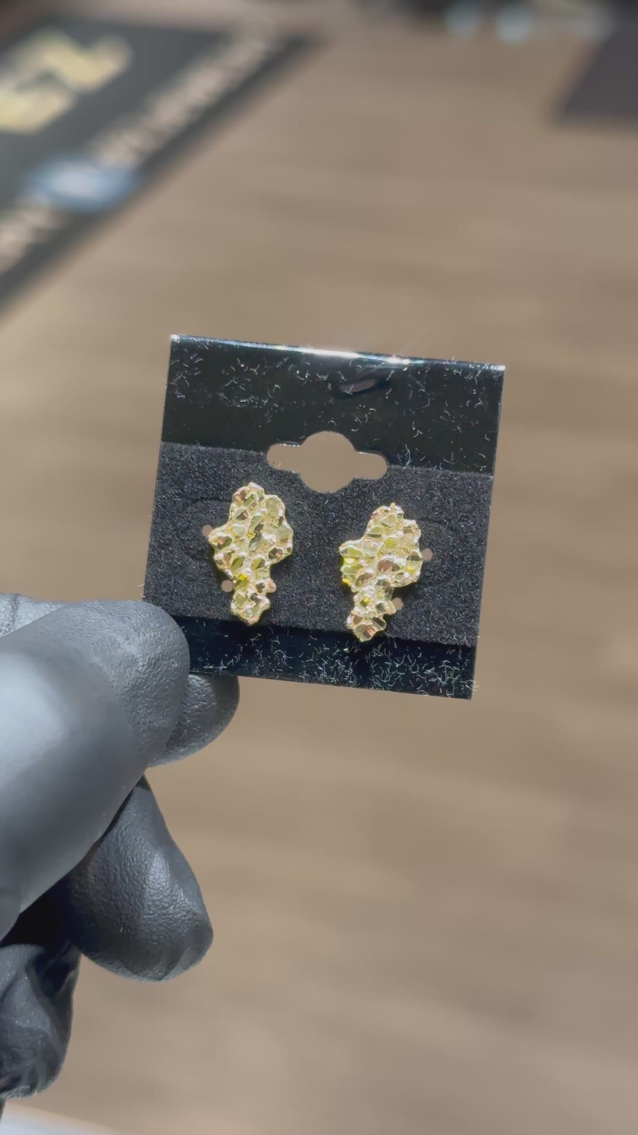 10k Small OG Flake Classic Nugget Earrings