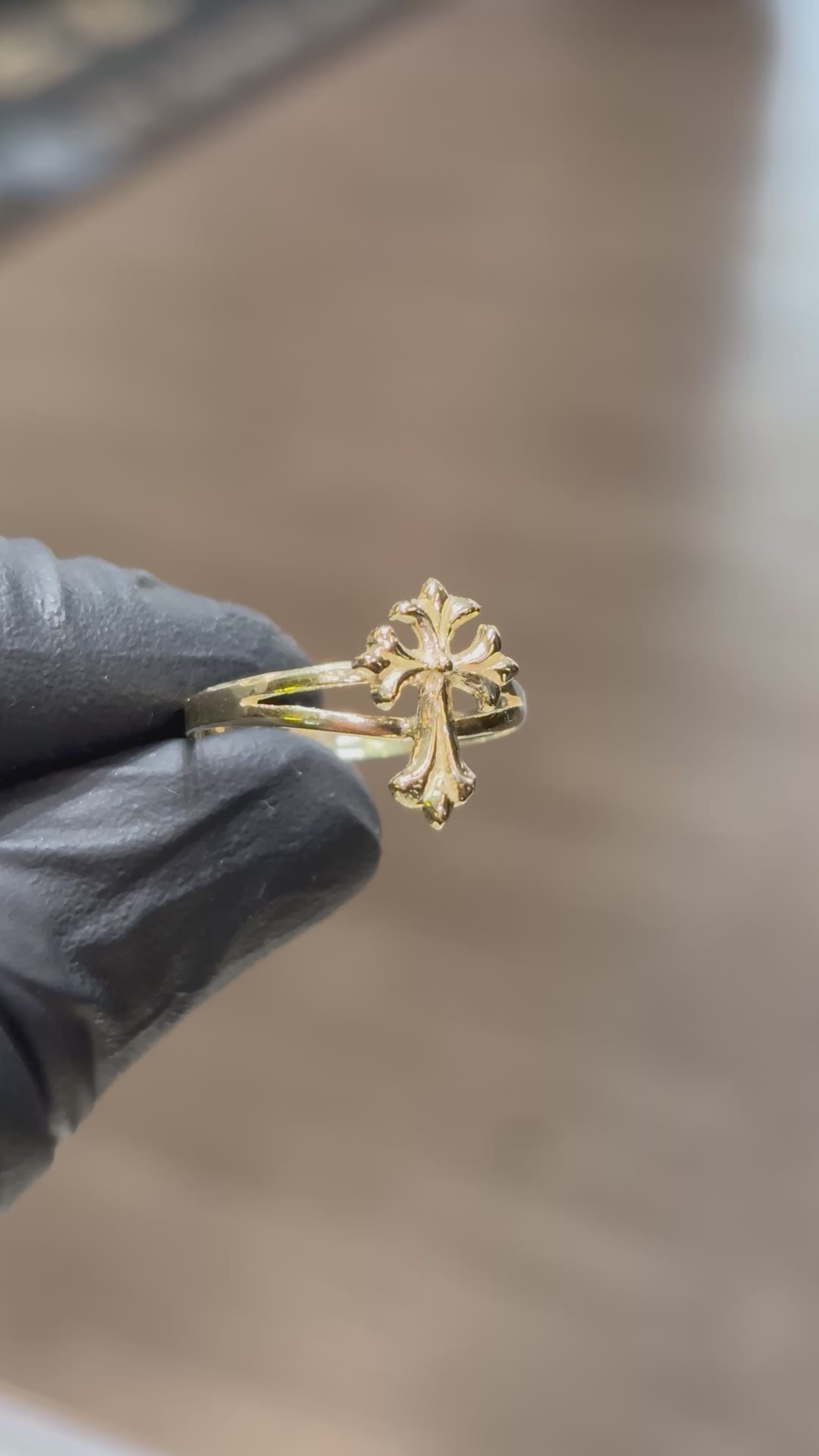 Load video: 10k Chrome Hearts Cross Ring