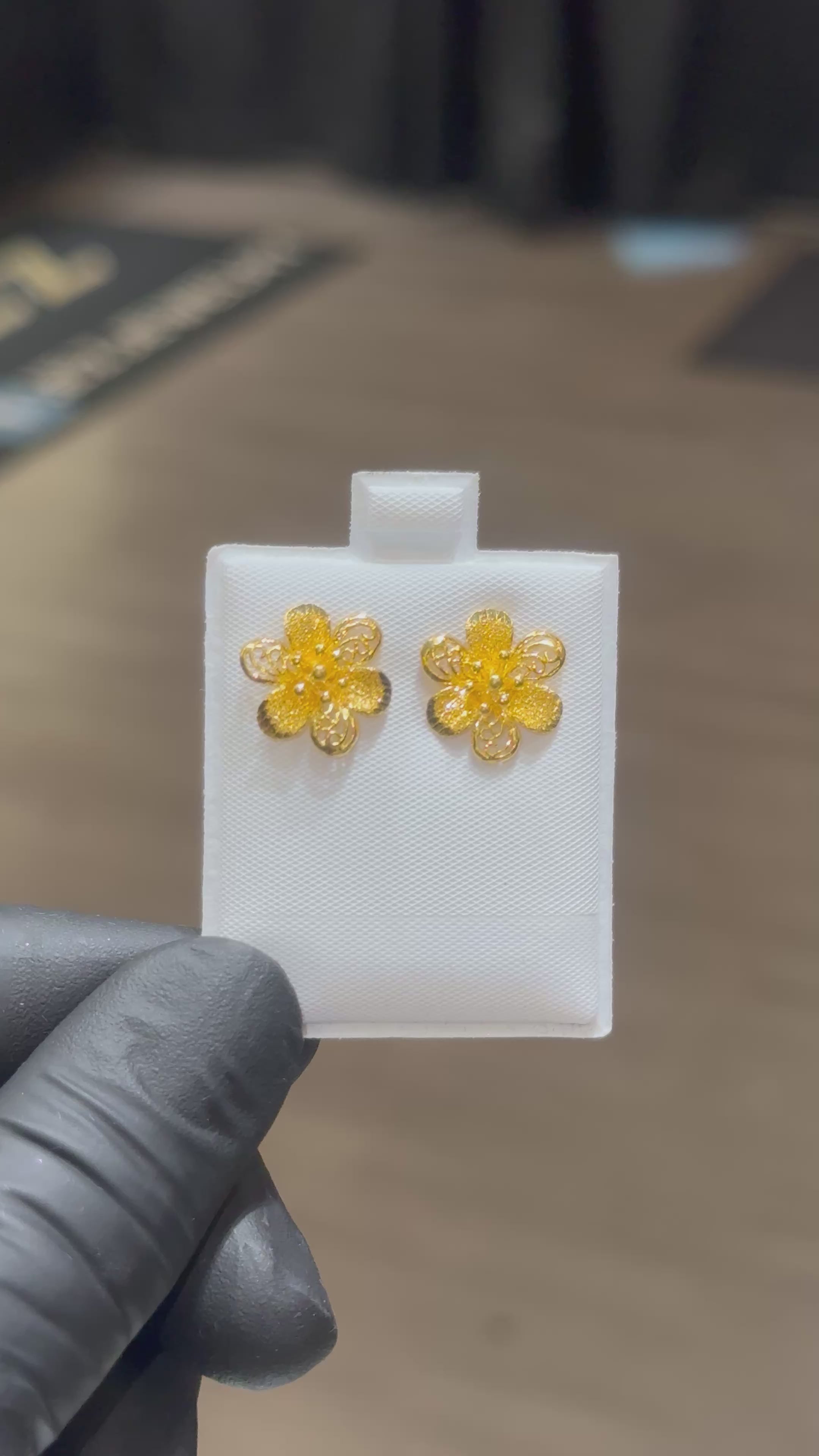 24k Pure Hibiscus Earrings with Cutout Petals