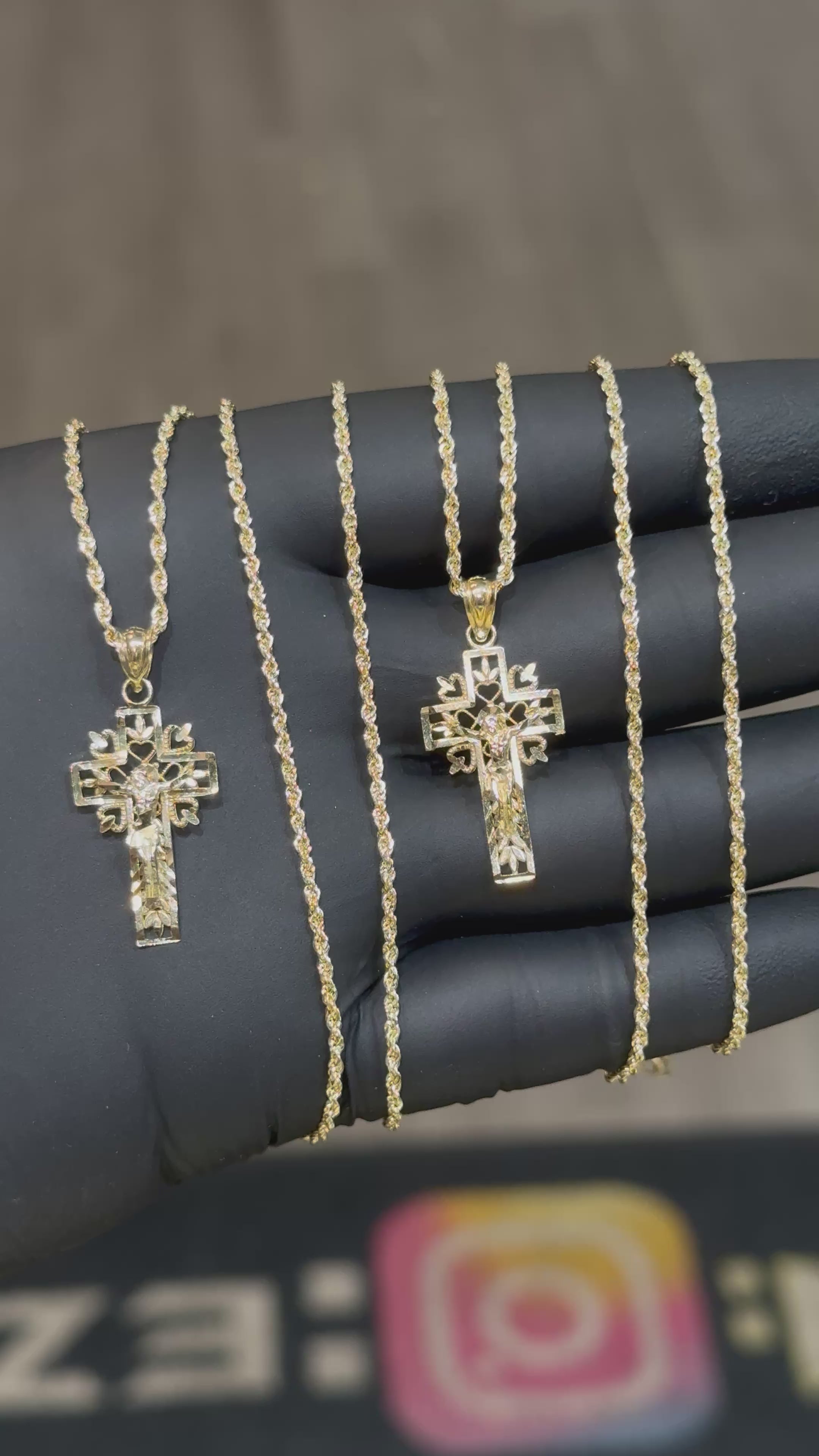 Load video: 10k Heart Cross Chain Set