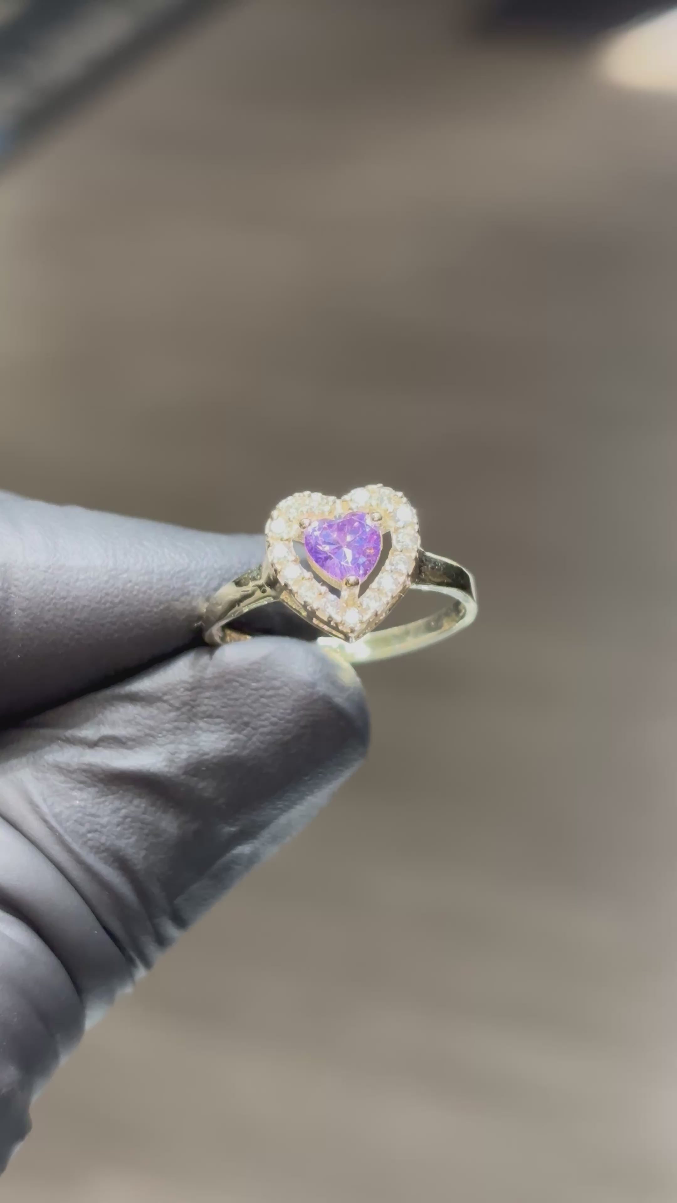 Load video: 10k February Birthstone Ring