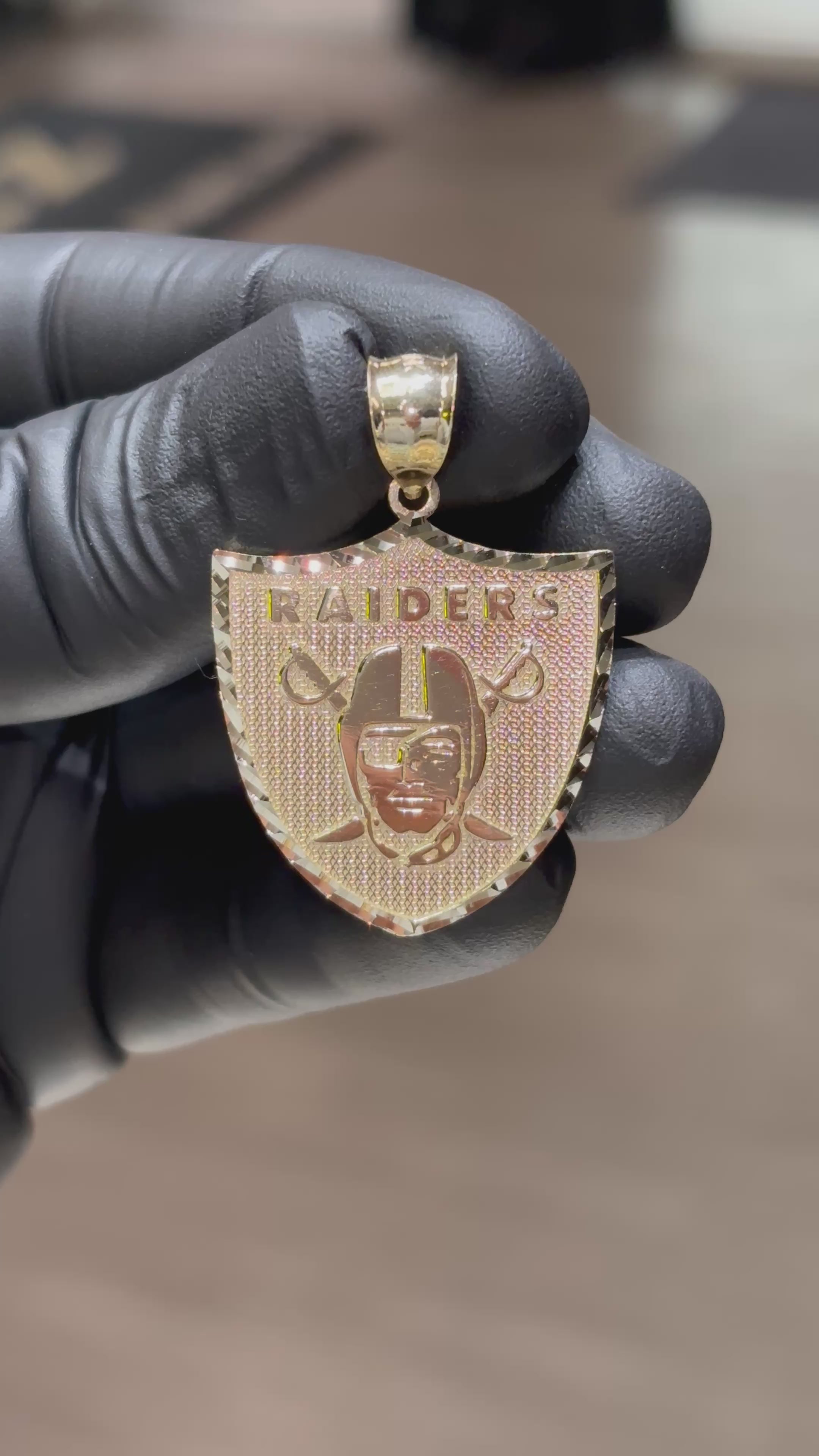 Load video: 10k Medium Raiders Pendant