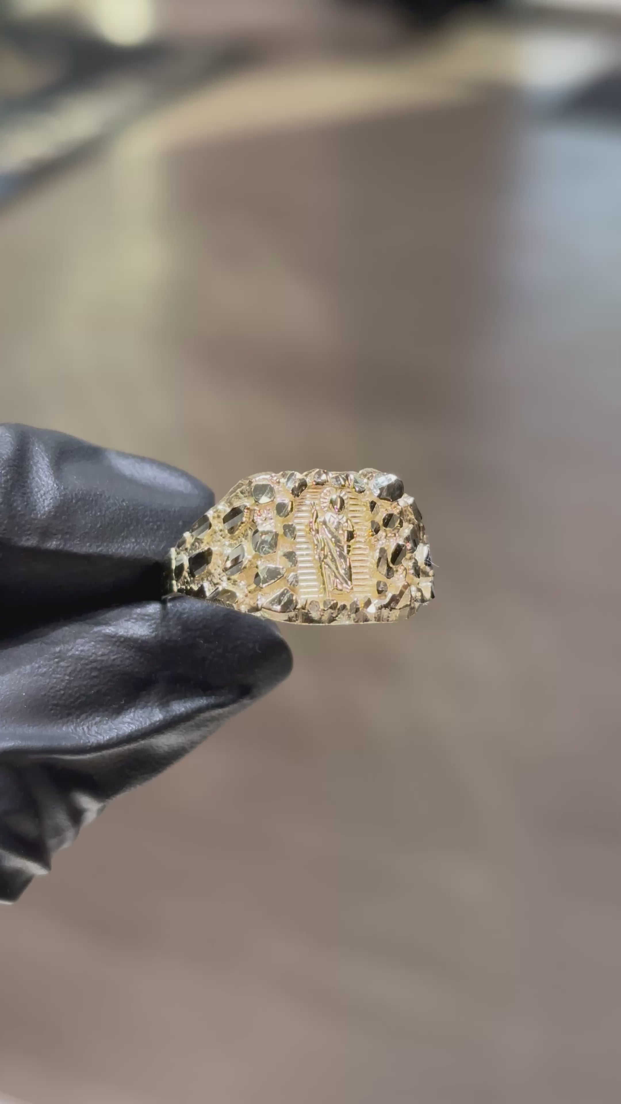 Load video: 10k San Judas Nugget Ring