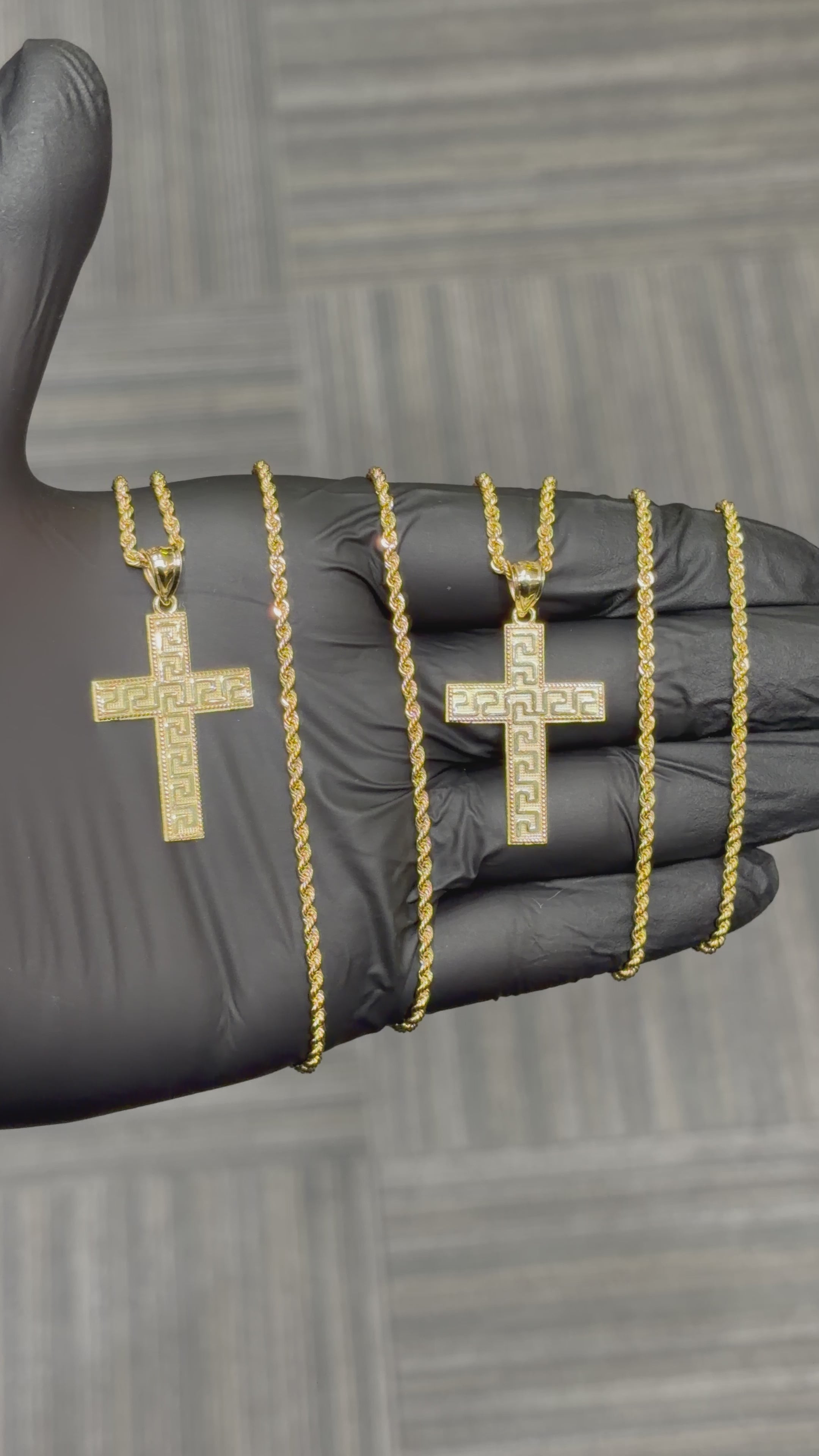 10k Versace Embossed Cross Chain Set
