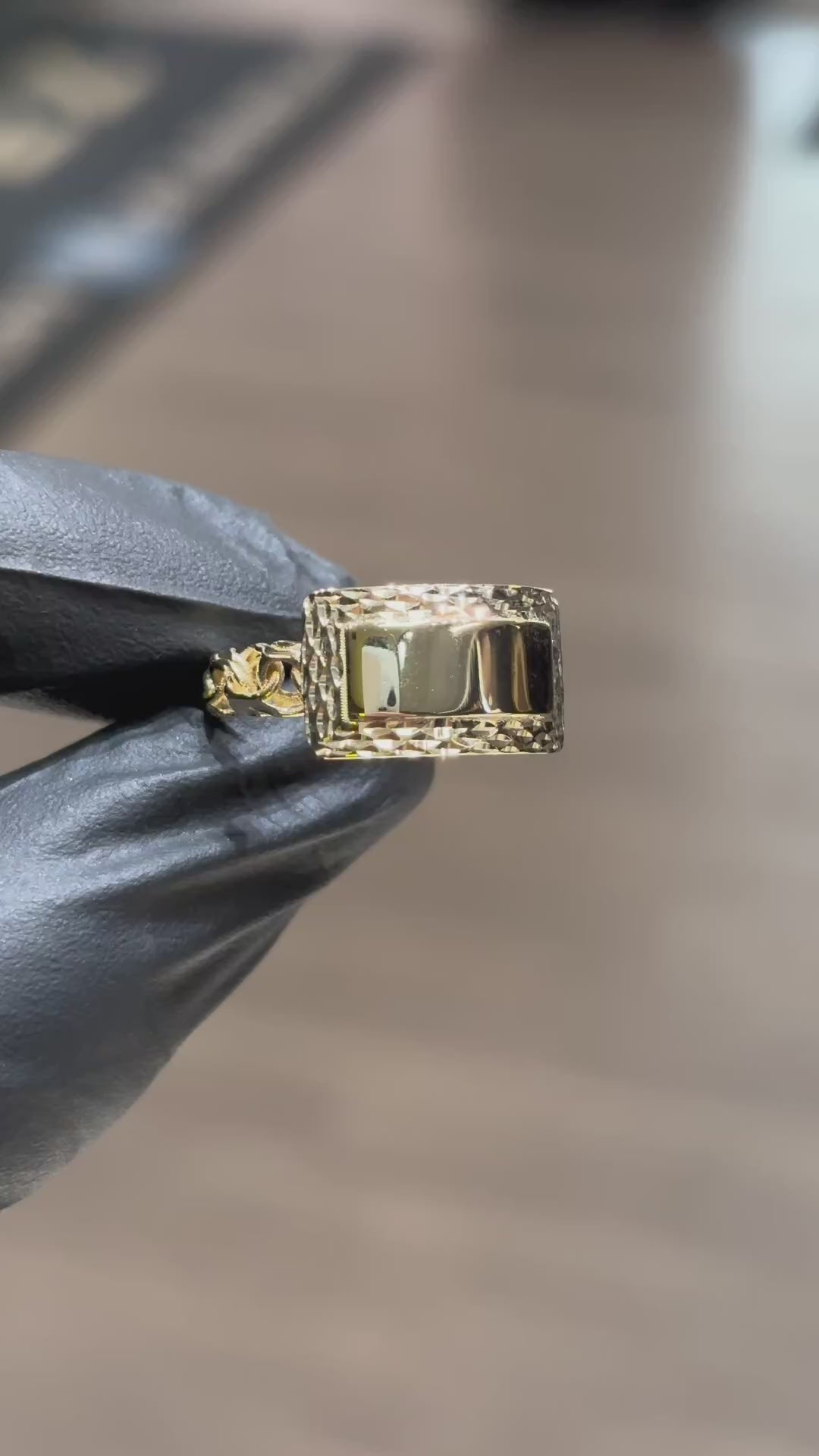 10k Nugget Chino Link Ring
