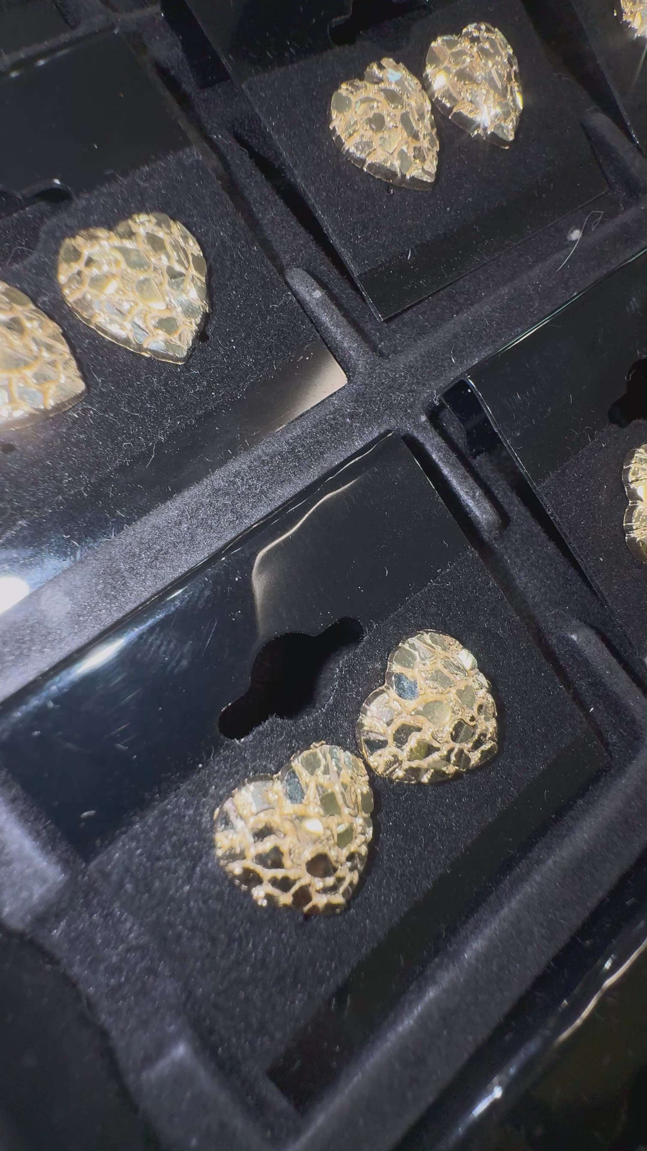 Load video: 10k Medium Bubble Heart Nugget Earrings