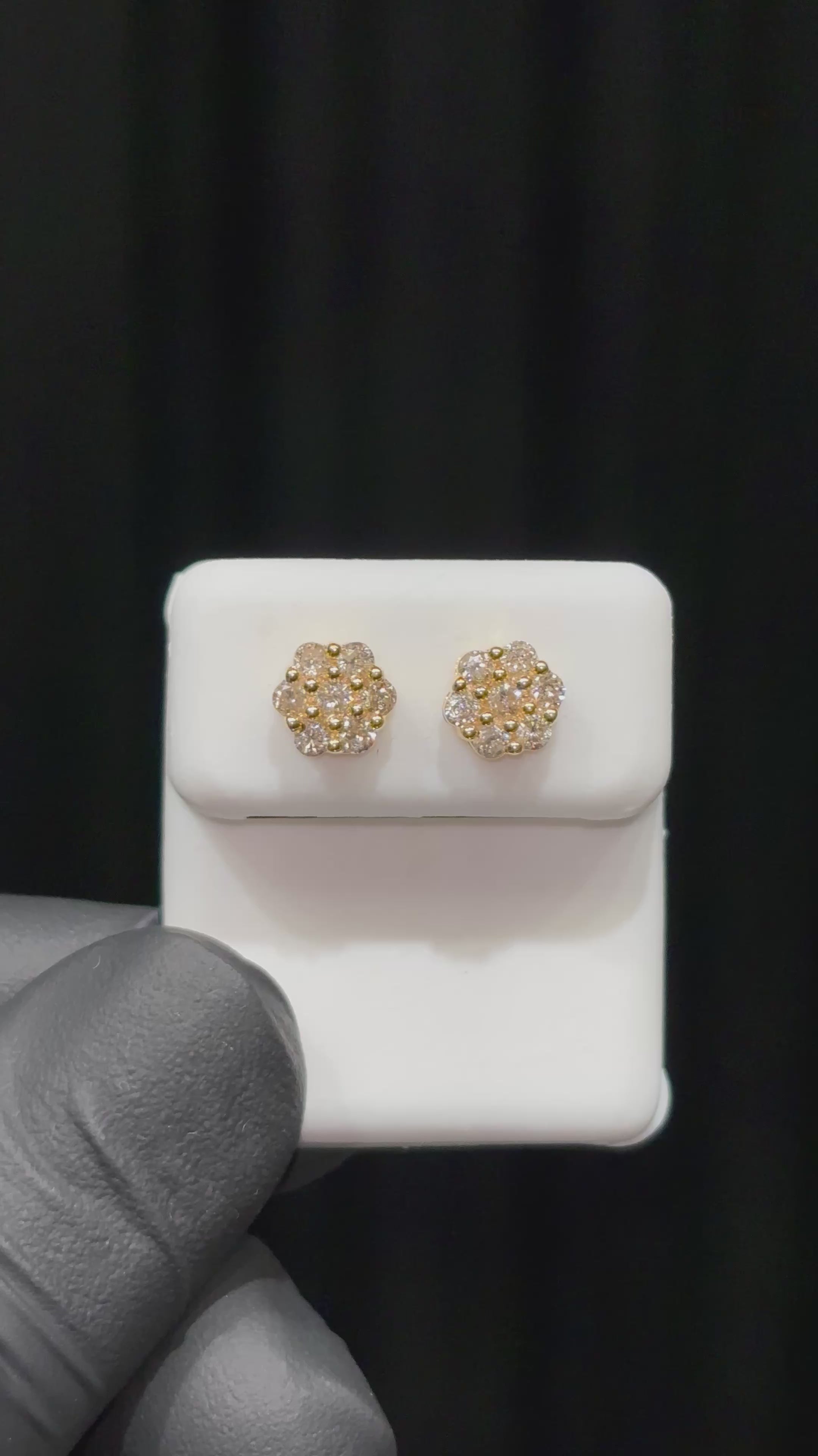 Load video: Honeycomb Diamond Set Earrings