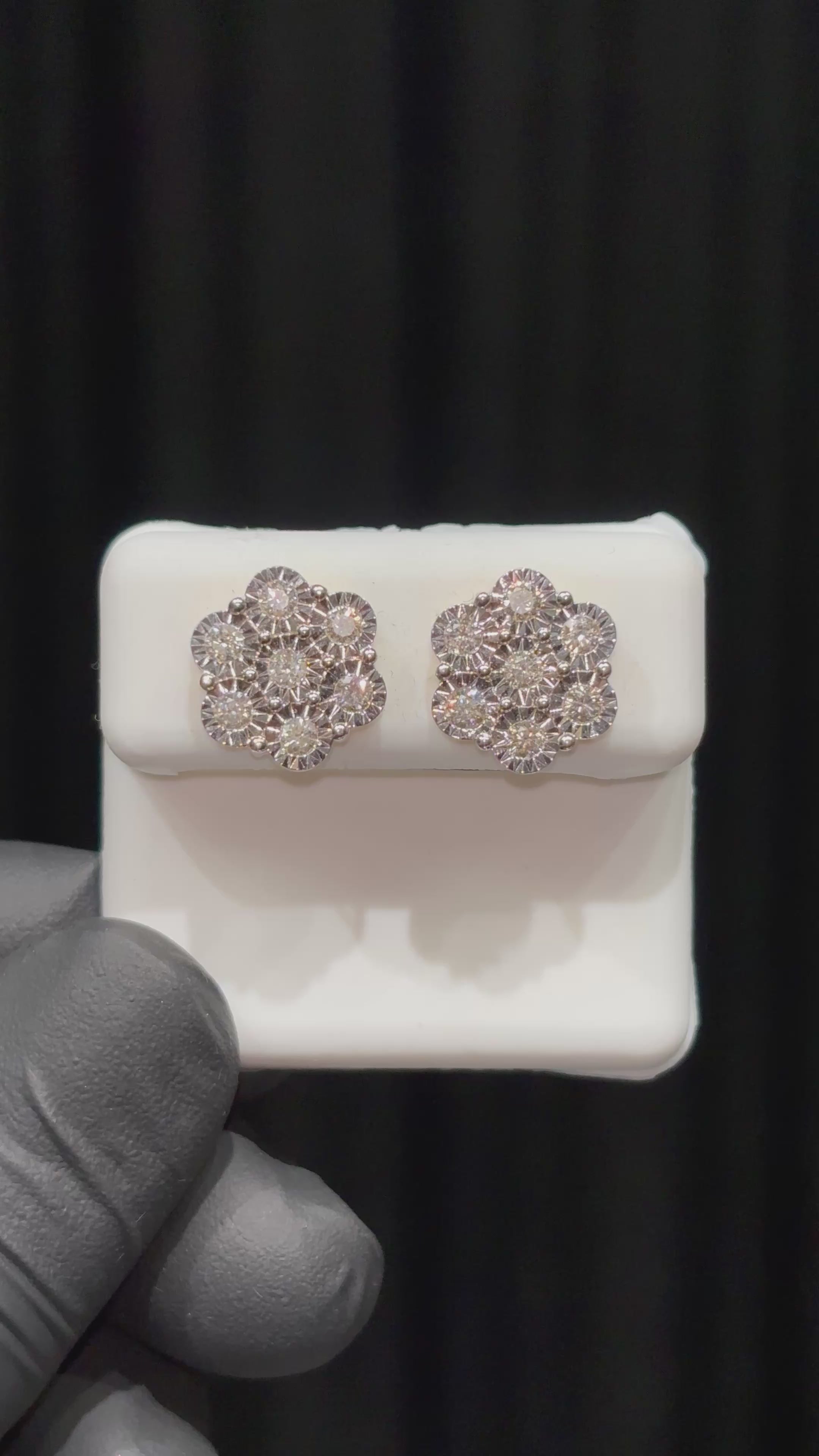 Load video: Single Layer Illusion Set Honeycomb Earrings