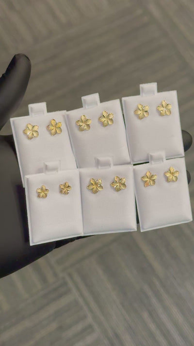 10k Hibiscus Earrings