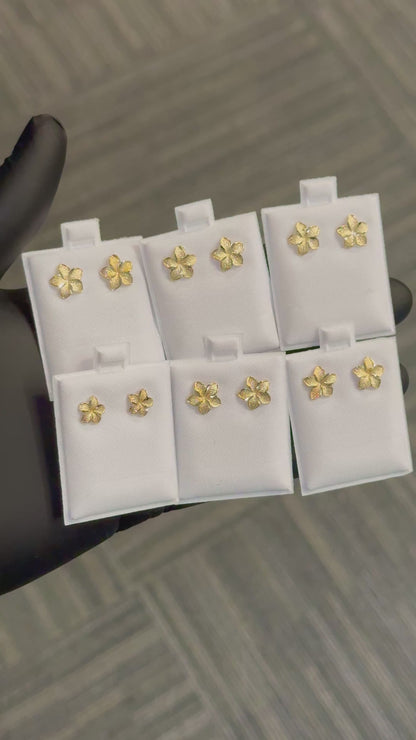 10k Hibiscus Earrings