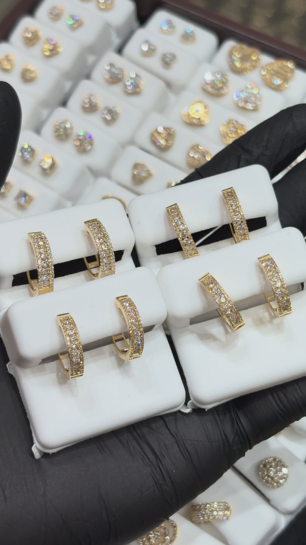 10k Natural Si1 Baguette Hoops