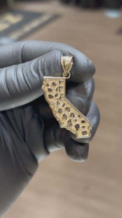 10k California Pendant