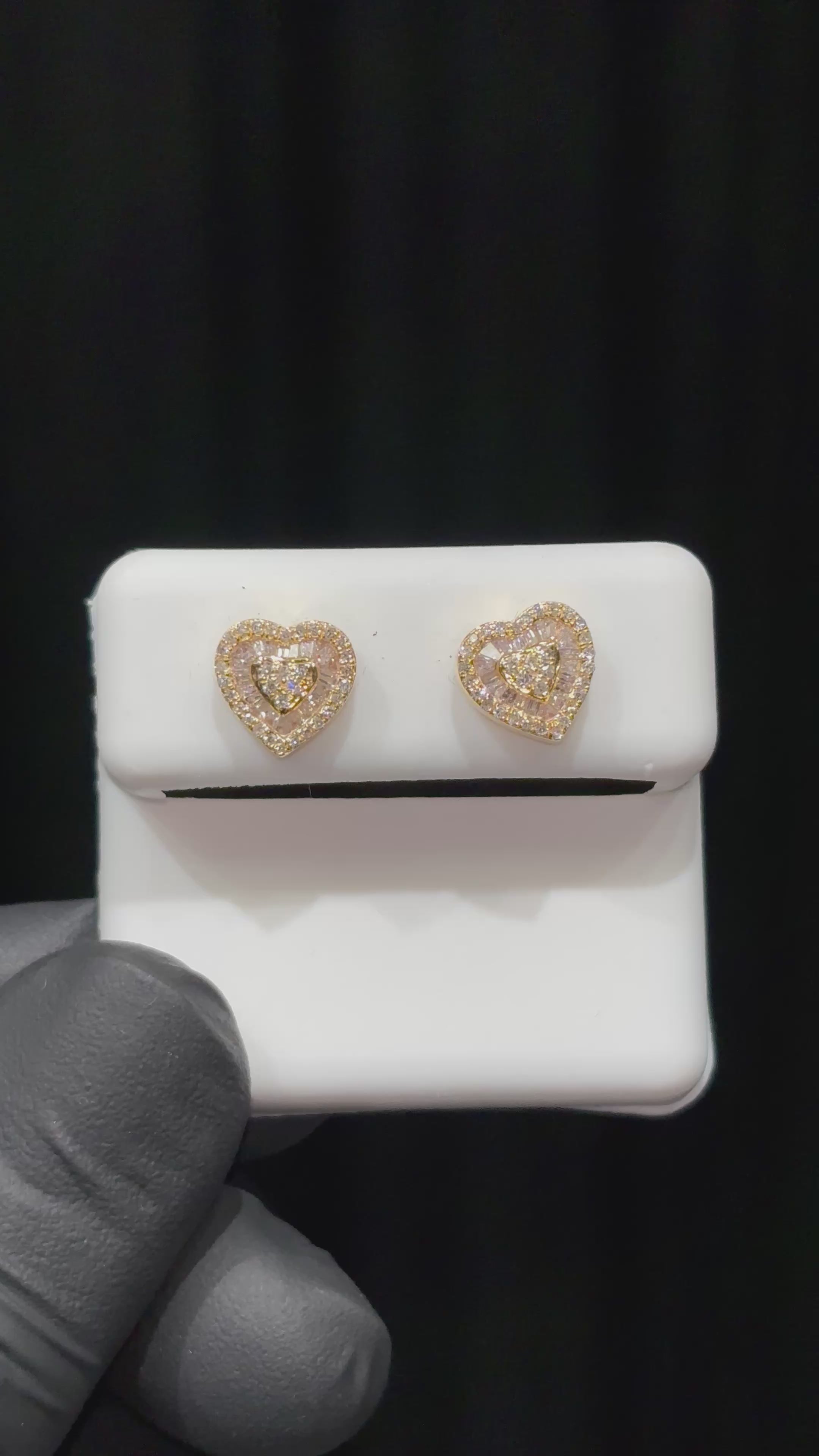 Load video: Three Layer Invisible Diamond Set Earrings V2