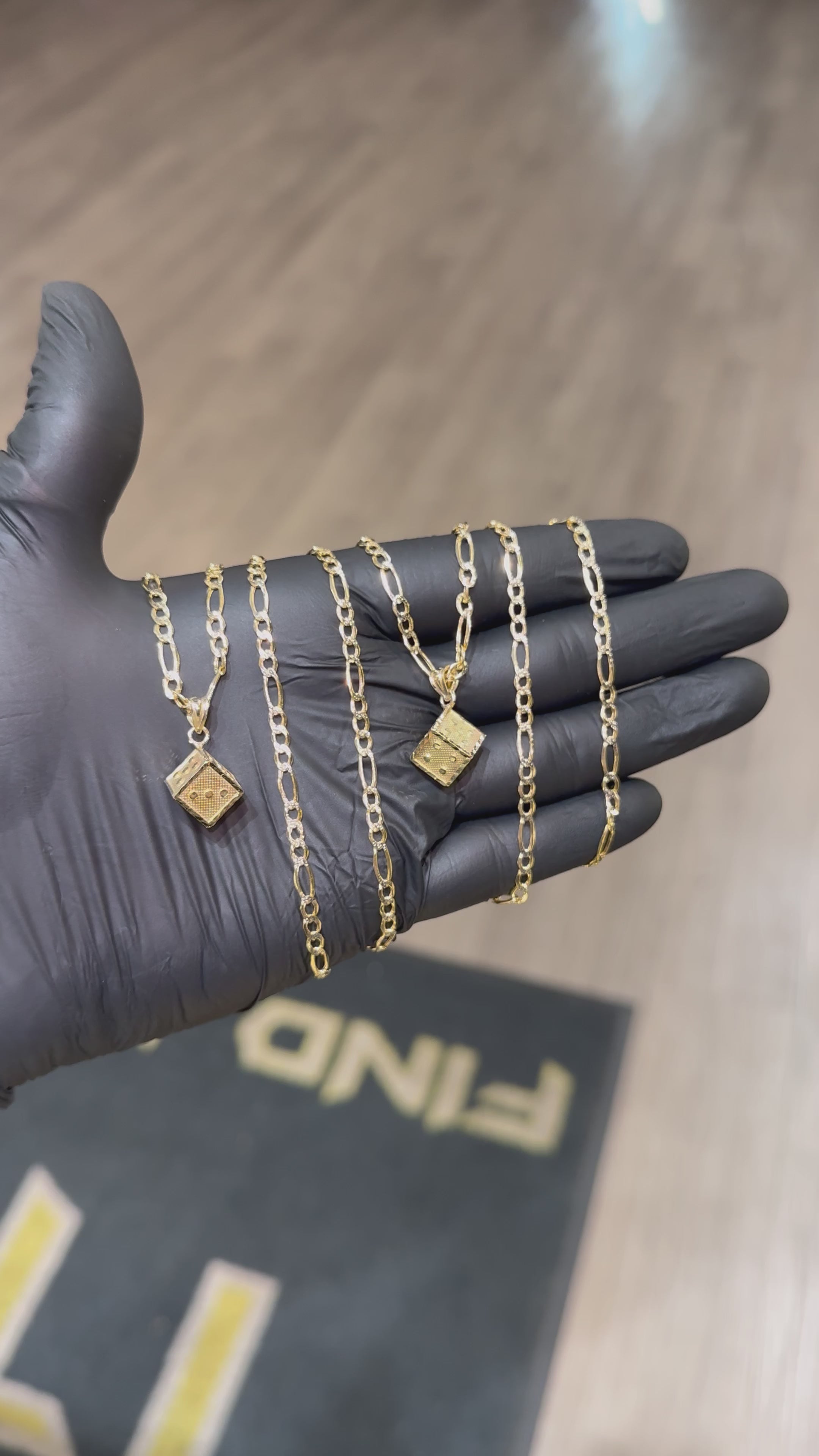 10k Small 3D Dice Chain Set