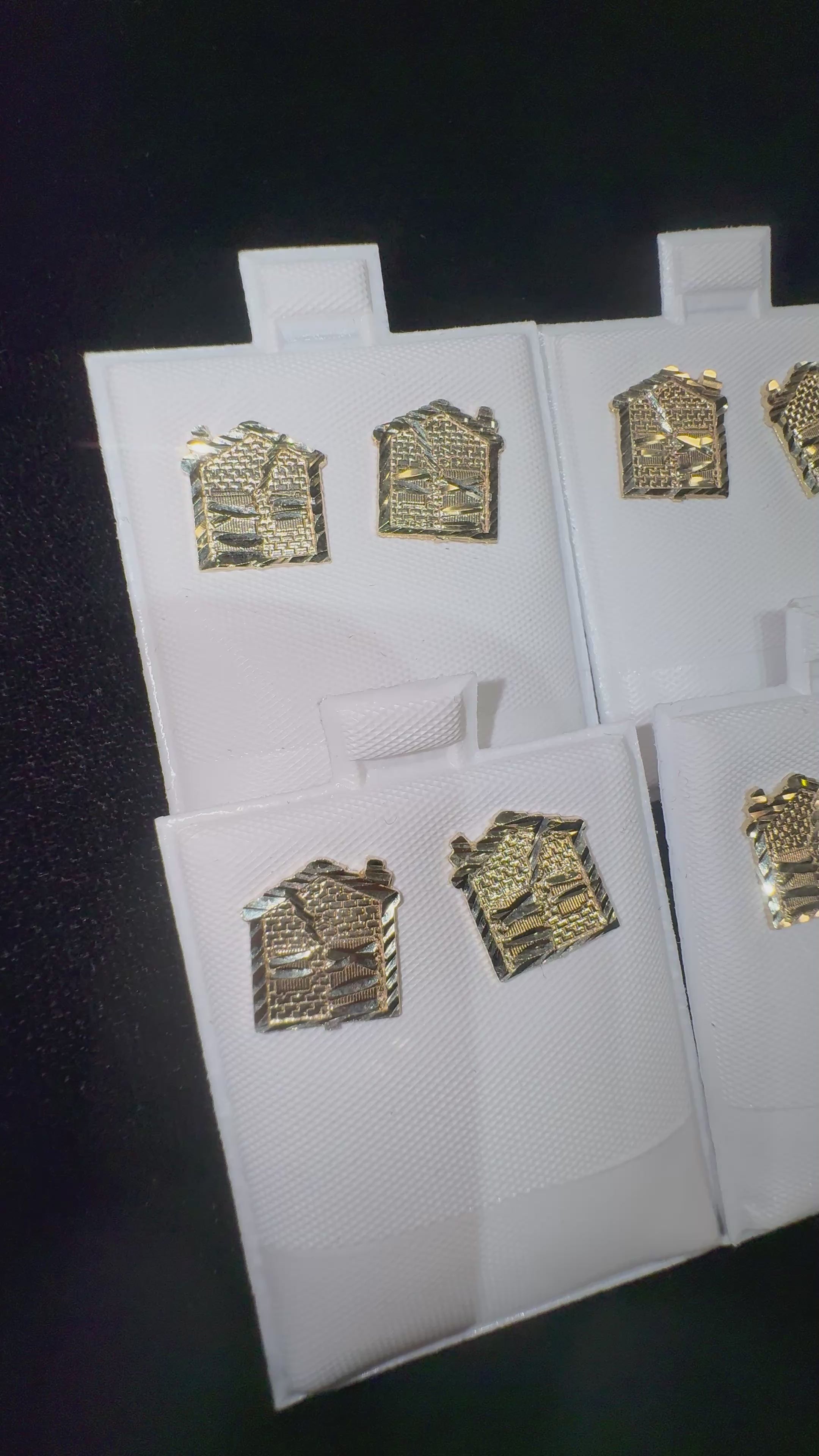Load video: 10k Traphouse Earrings