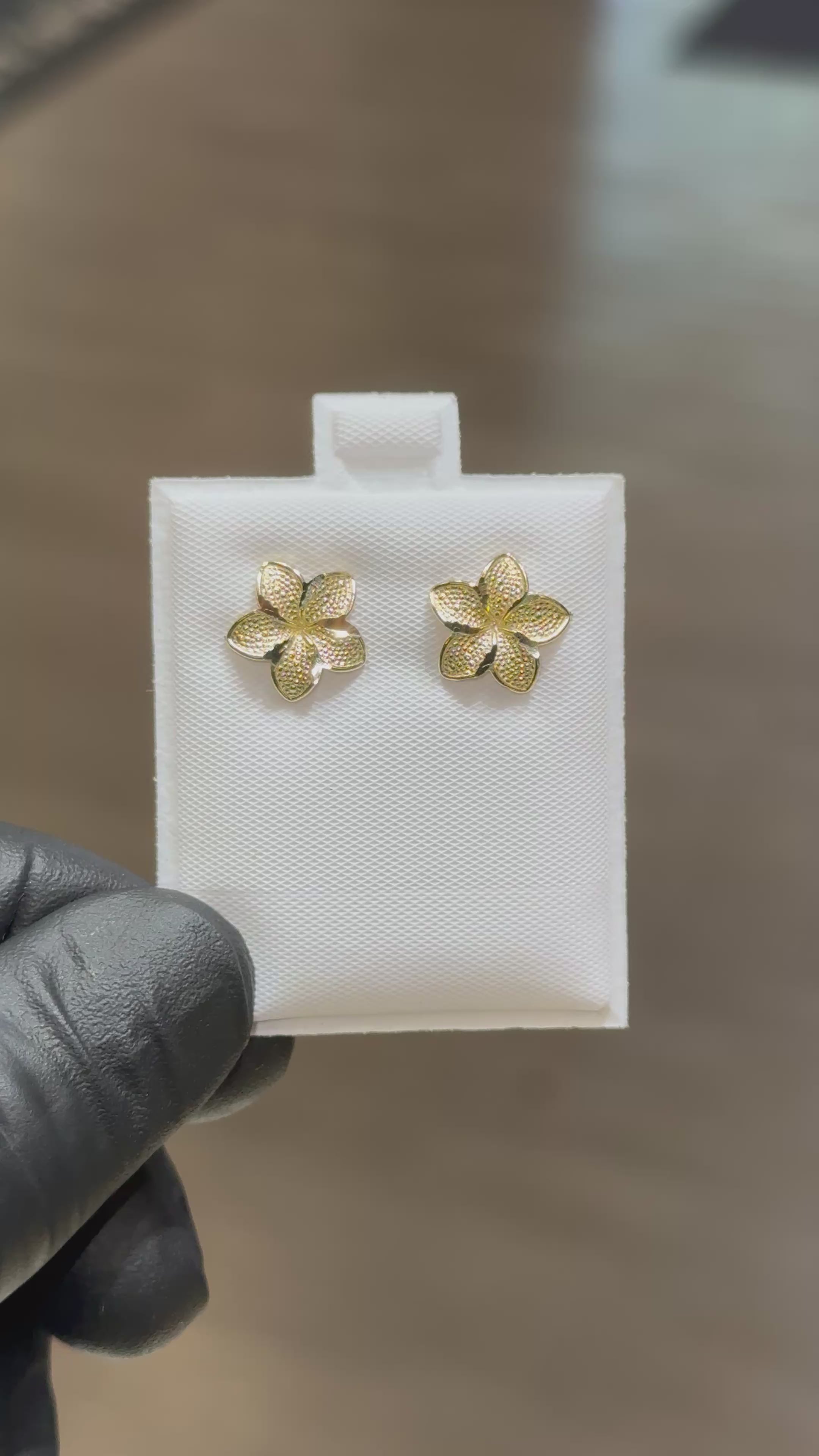 10k Hibiscus Earrings