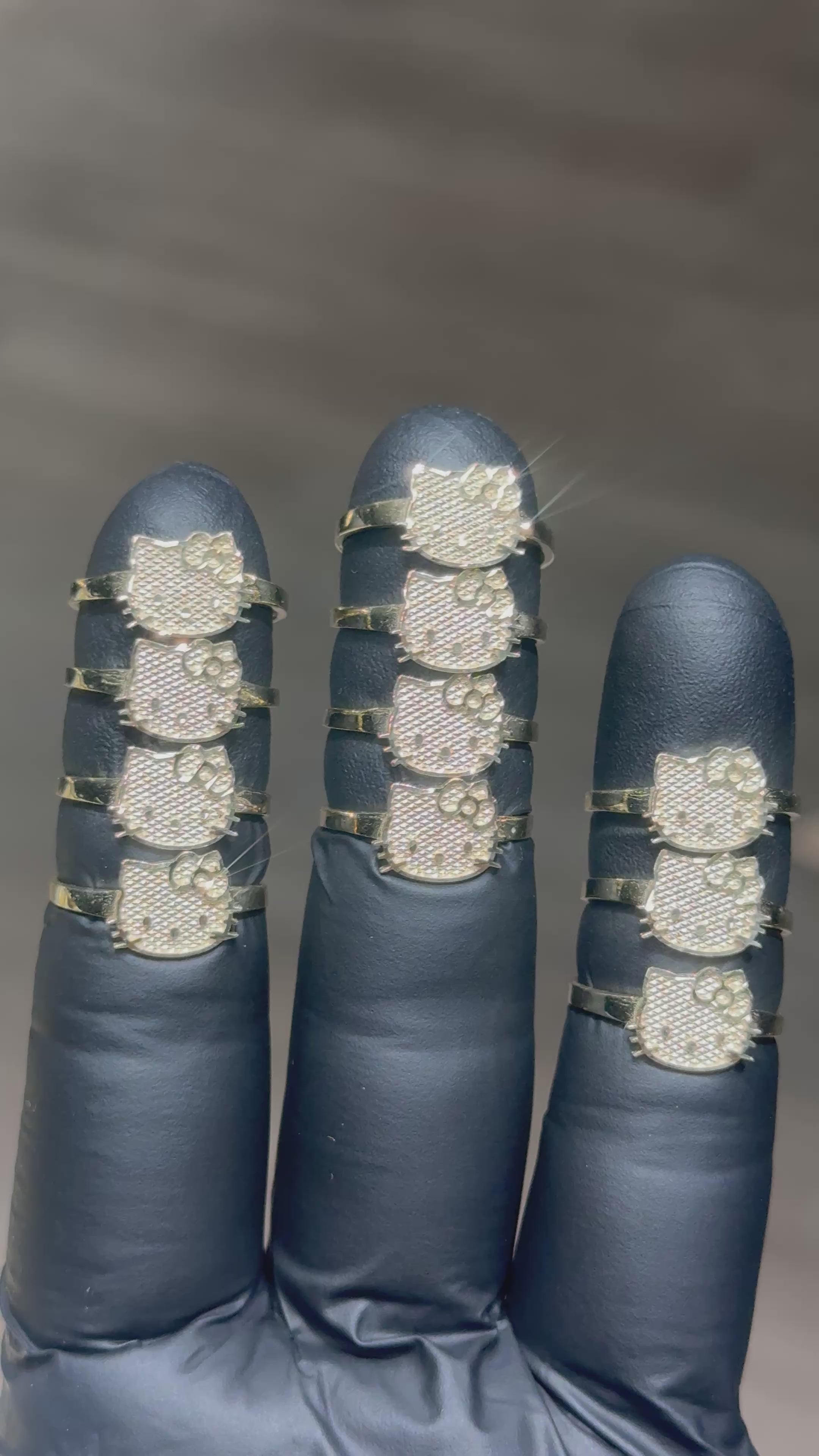 Load video: 10k Mini Hello Kitty Rings