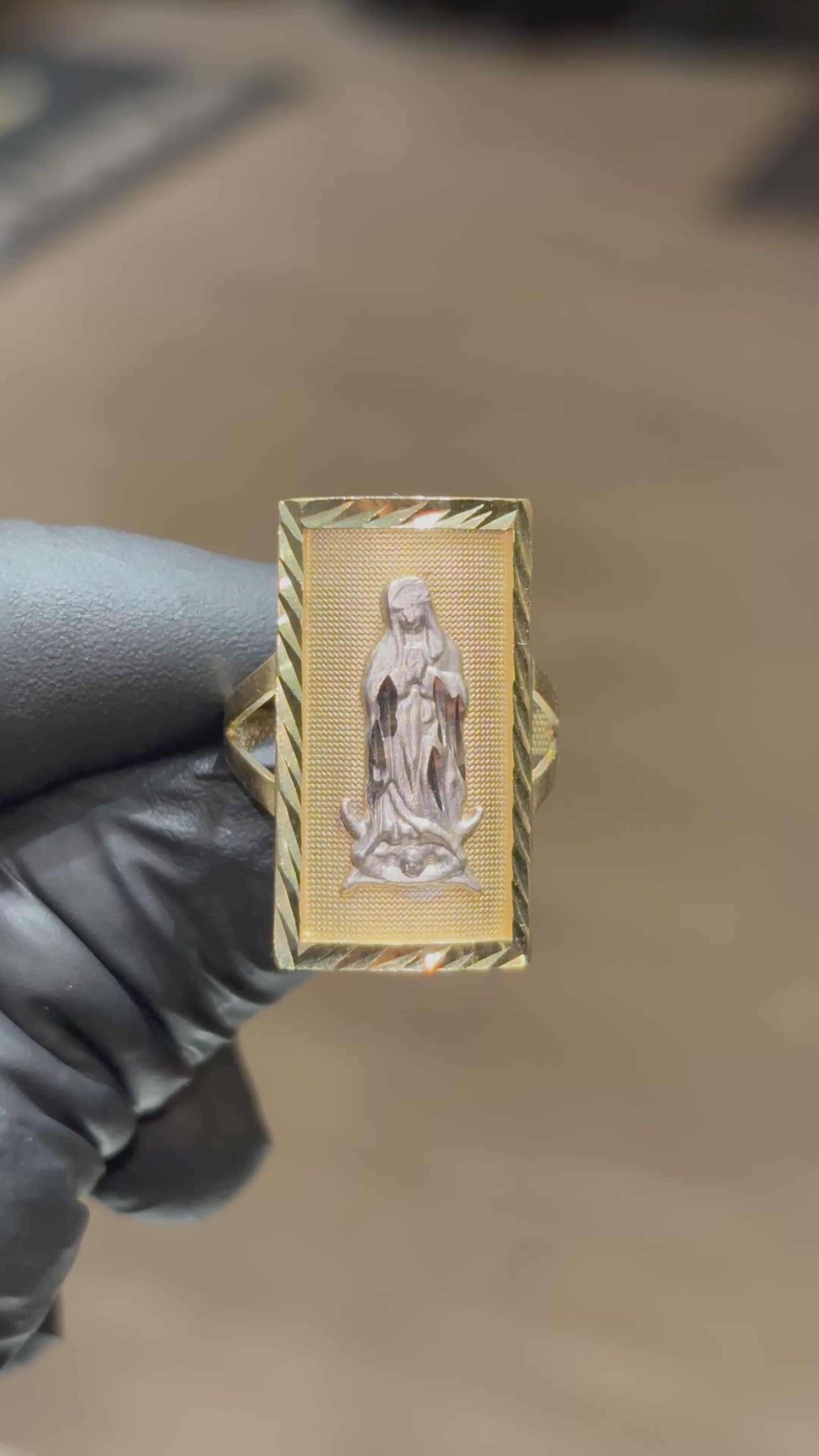 Load video: 10k Shield-Style Virgin Mary Ring