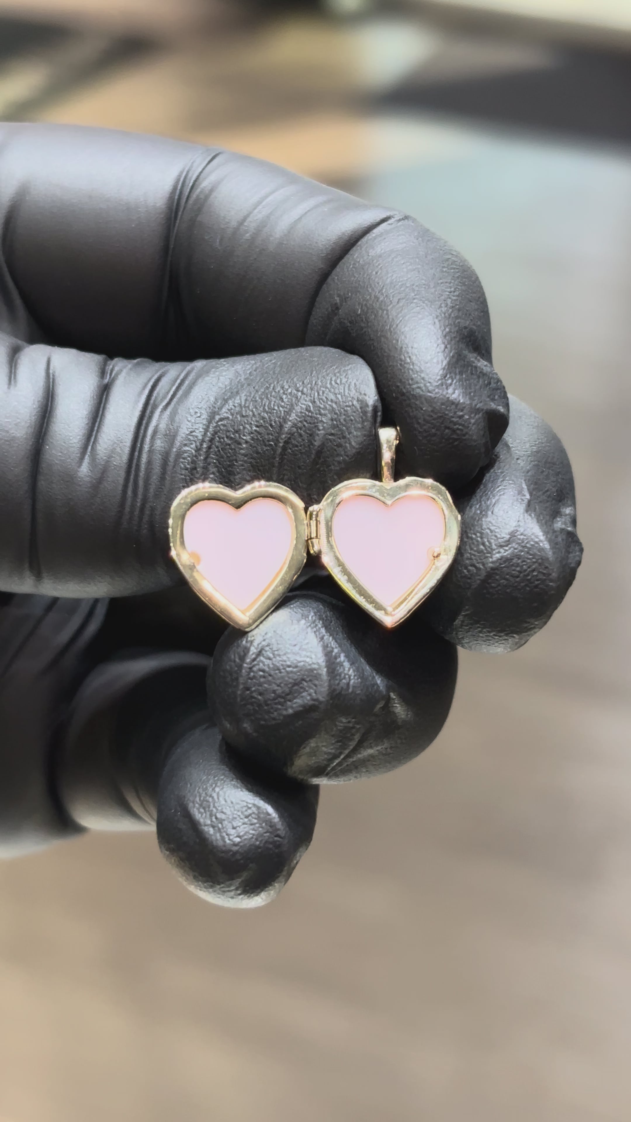 Load video: 10k Small Heart Locket Pendant