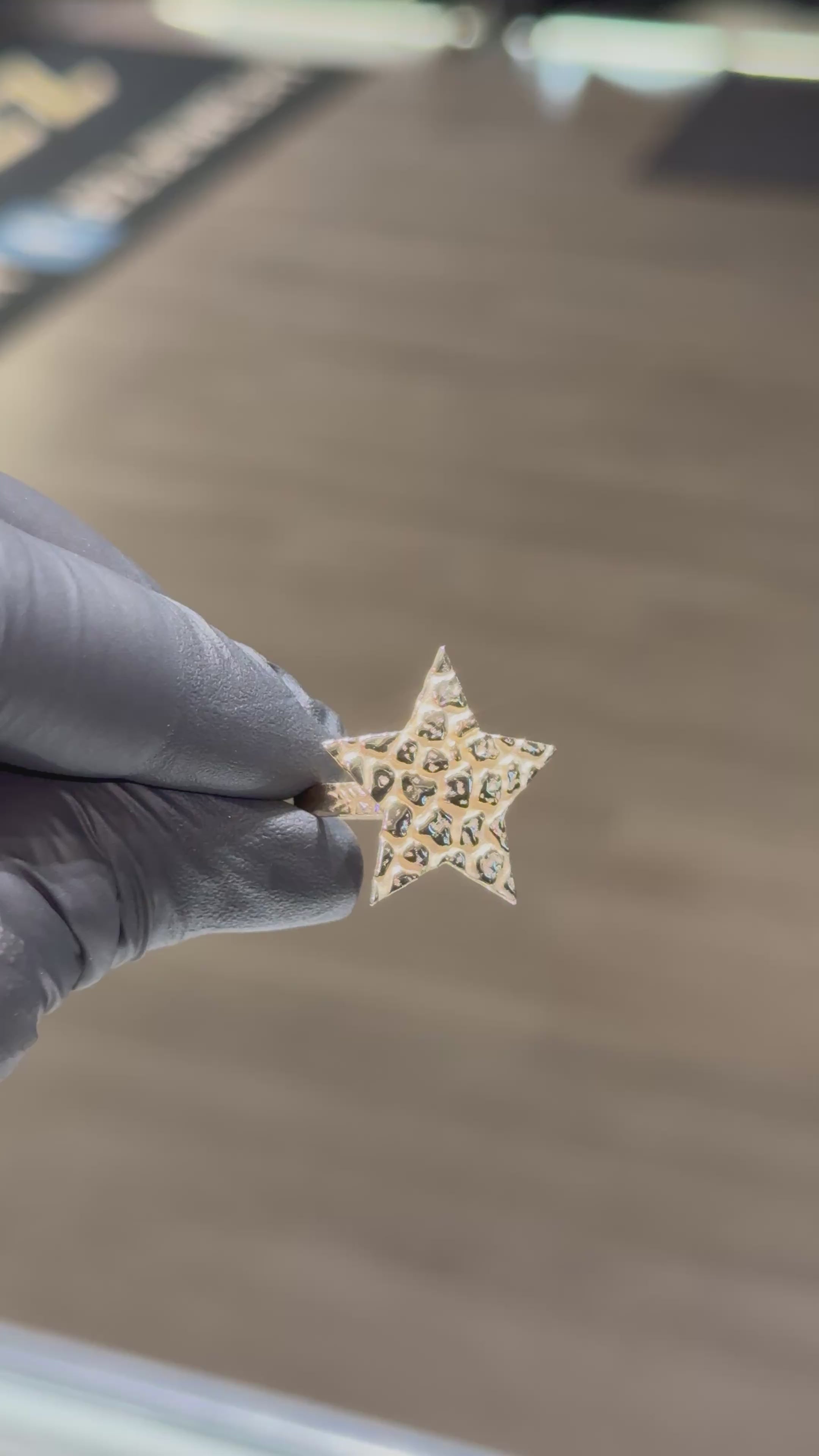 Load video: 10k Nugget Star Ring
