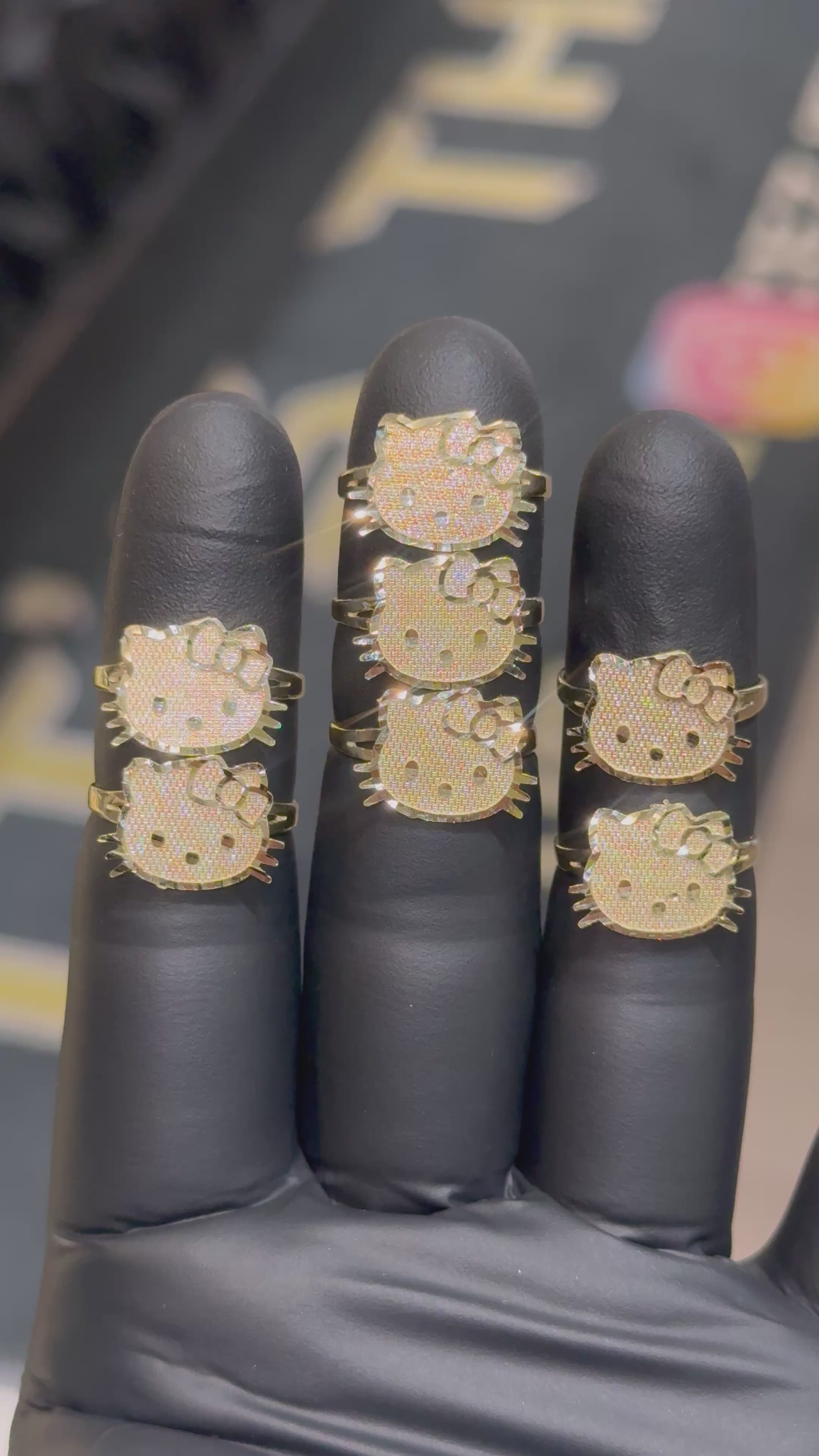 Load video: 10k Medium Hello Kitty Head Ring