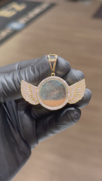 10k Crystal Angel Wing Memory Pendant