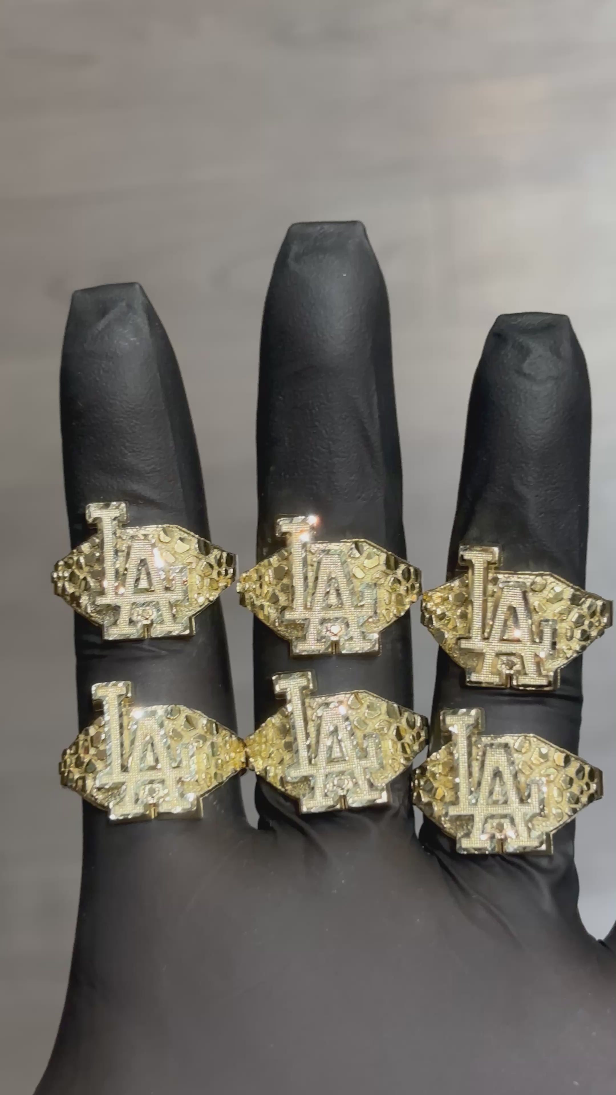 Load video: 10k LA Dodgers Nugget Ring