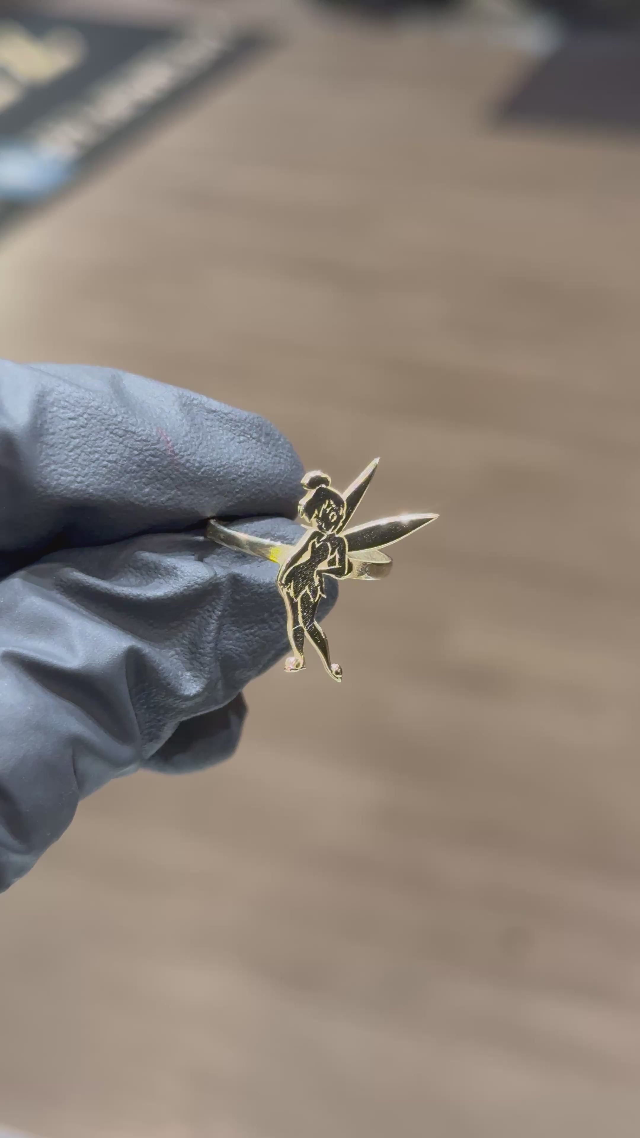 Load video: 10k Tinkerbell Ring