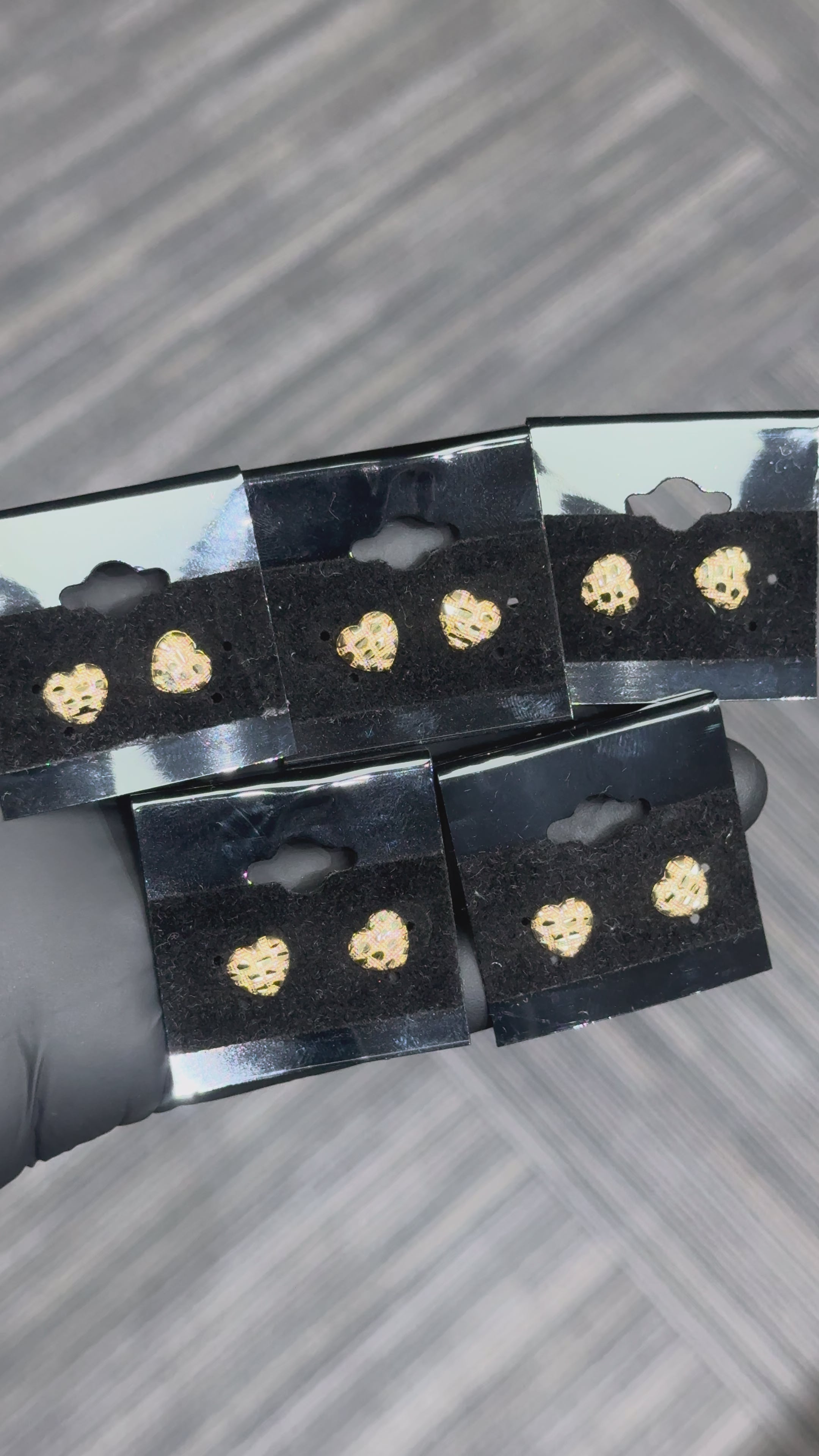 Load video: 10k X-Small Bubble Heart Nugget Earrings