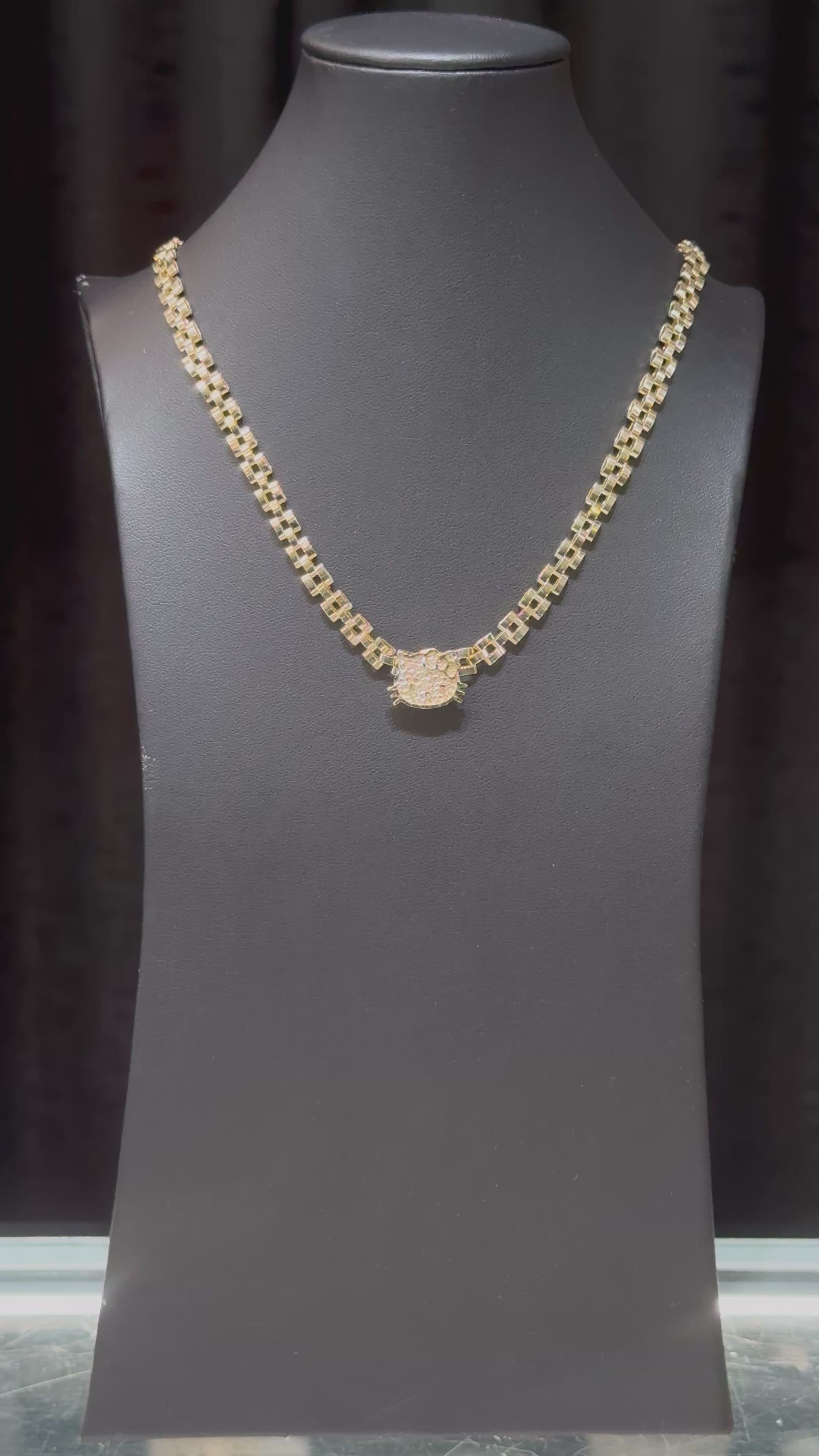 Load video: 10k 5mm Nugget Hello Kitty Head Rolex Chain