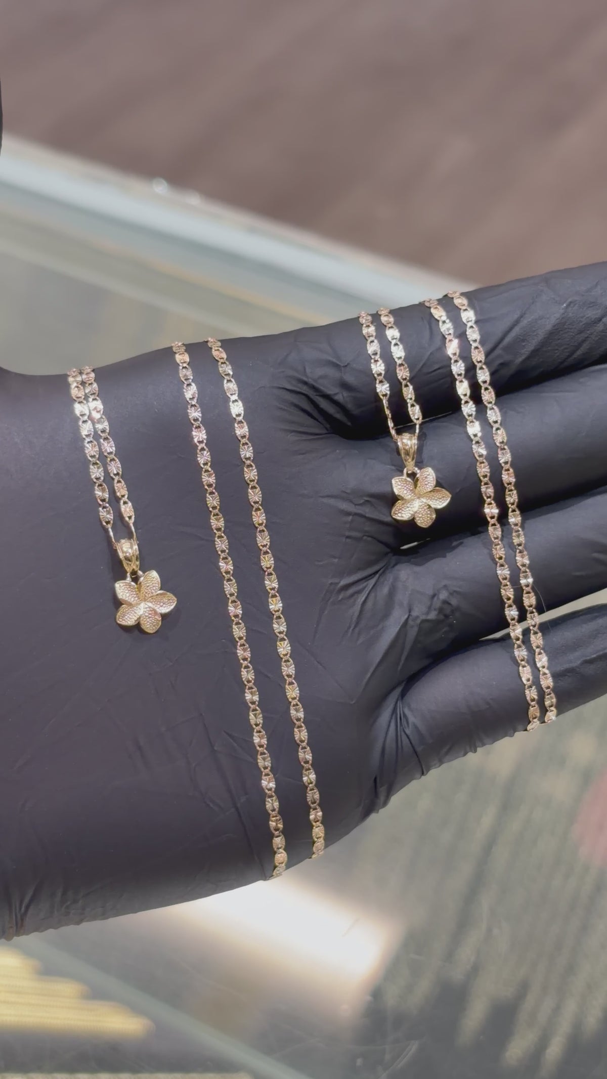 10k Small Hibiscus-Valentino Chain Set