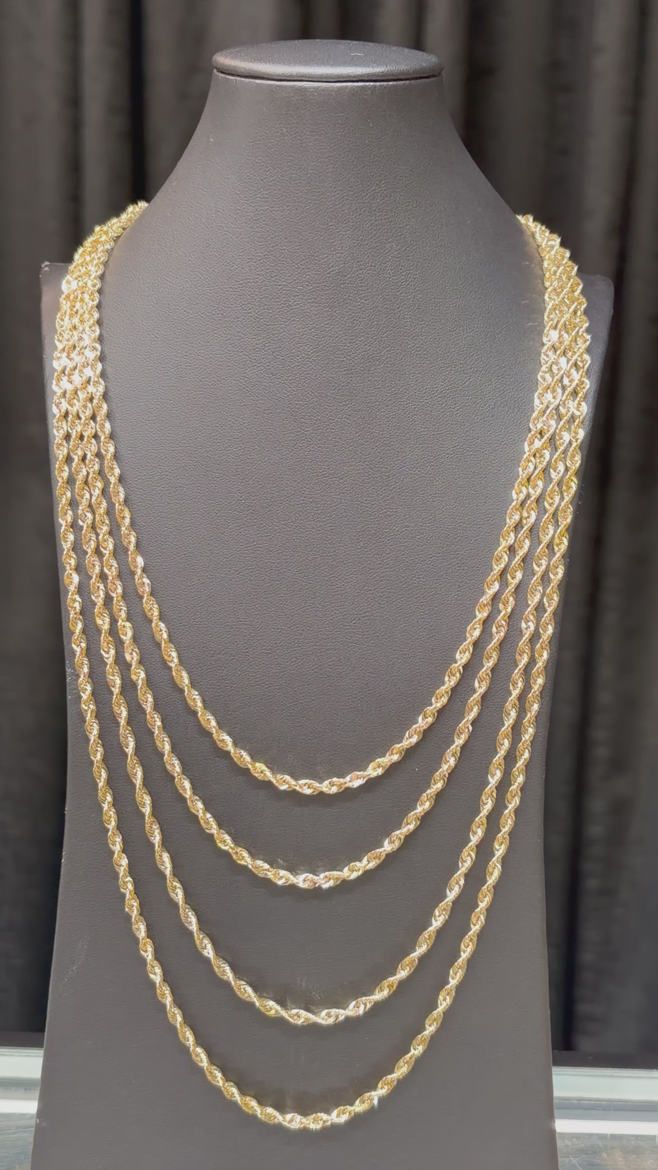 Load video: 10k 3.5mm Laser Cut Rope Chain