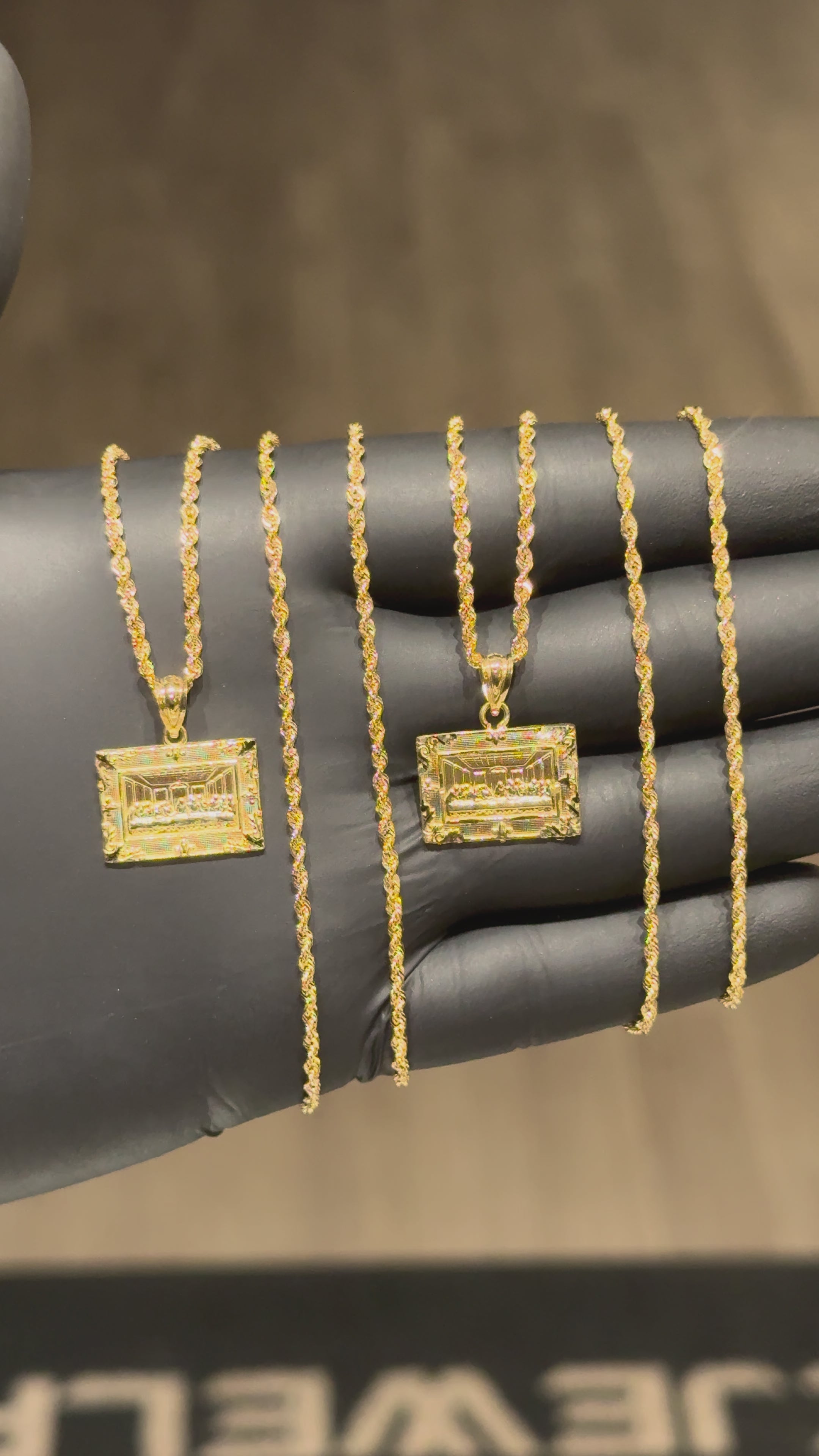 Load video: 10k Small Last Supper Pendant Chain Set