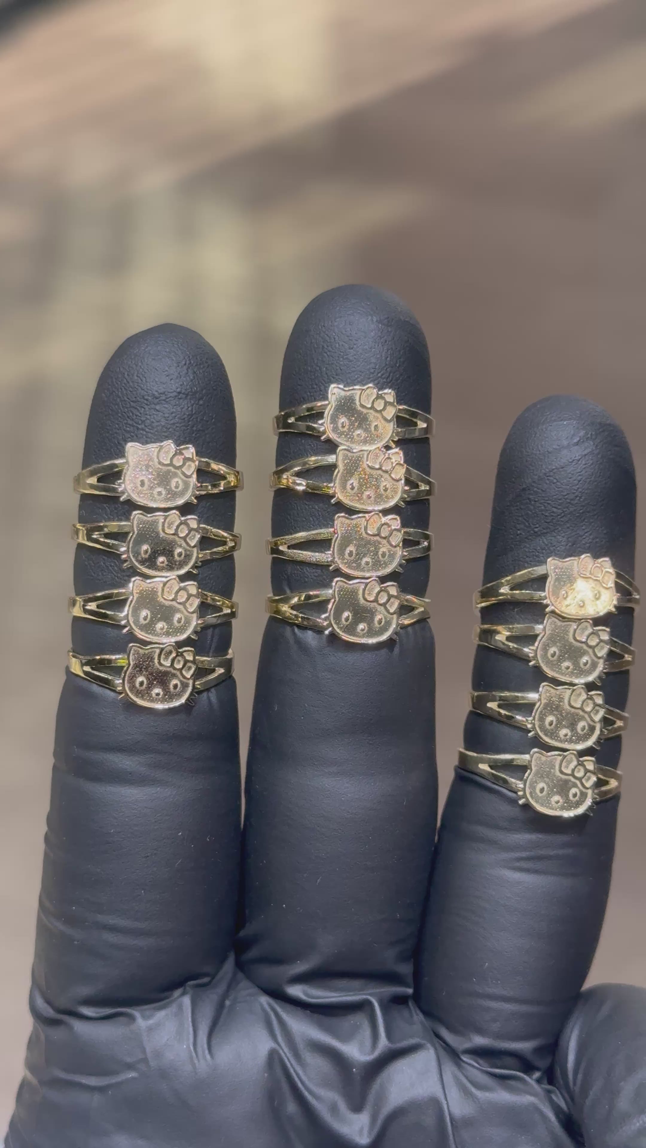 Load video: 10k Polished Mini Hello Kitty Ring