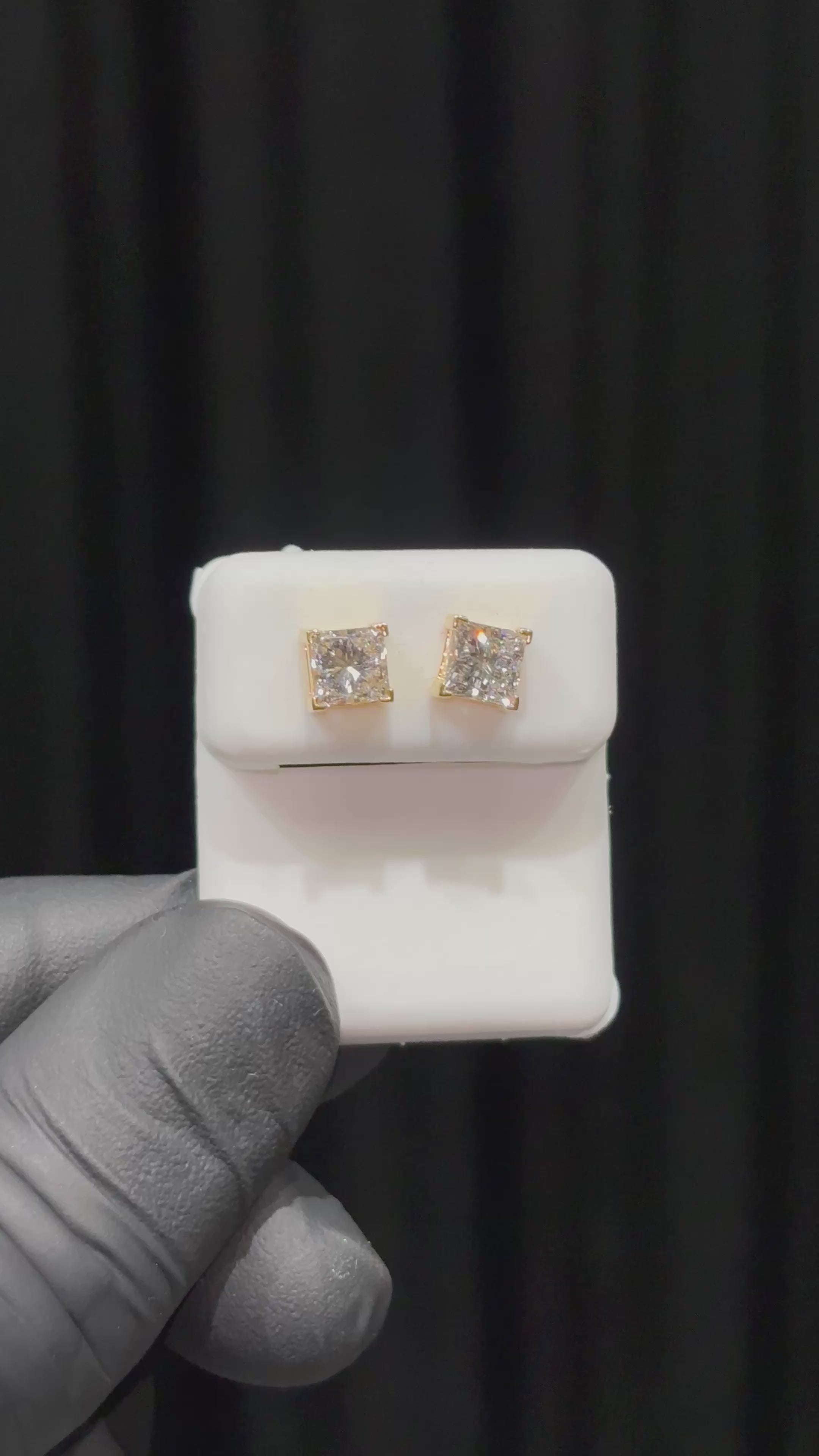 Load video: 1.5ct Solitaire Princess Cut Earrings