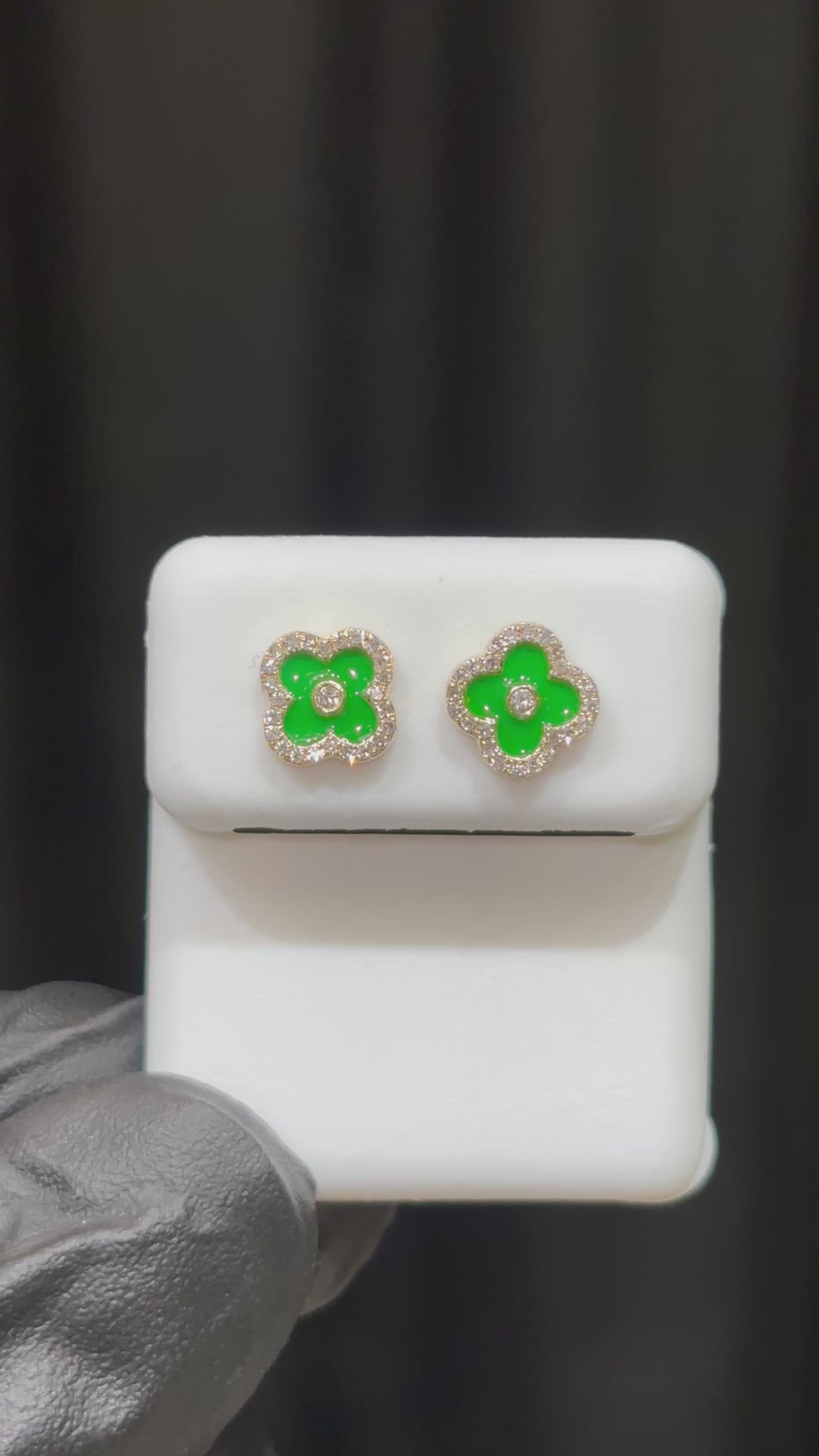 10k Natural Diamond Clover Earrings