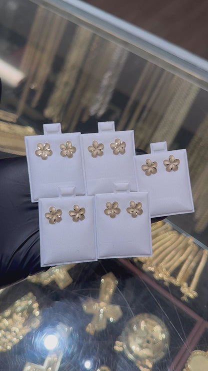 10k Satin Hibiscus Earrings