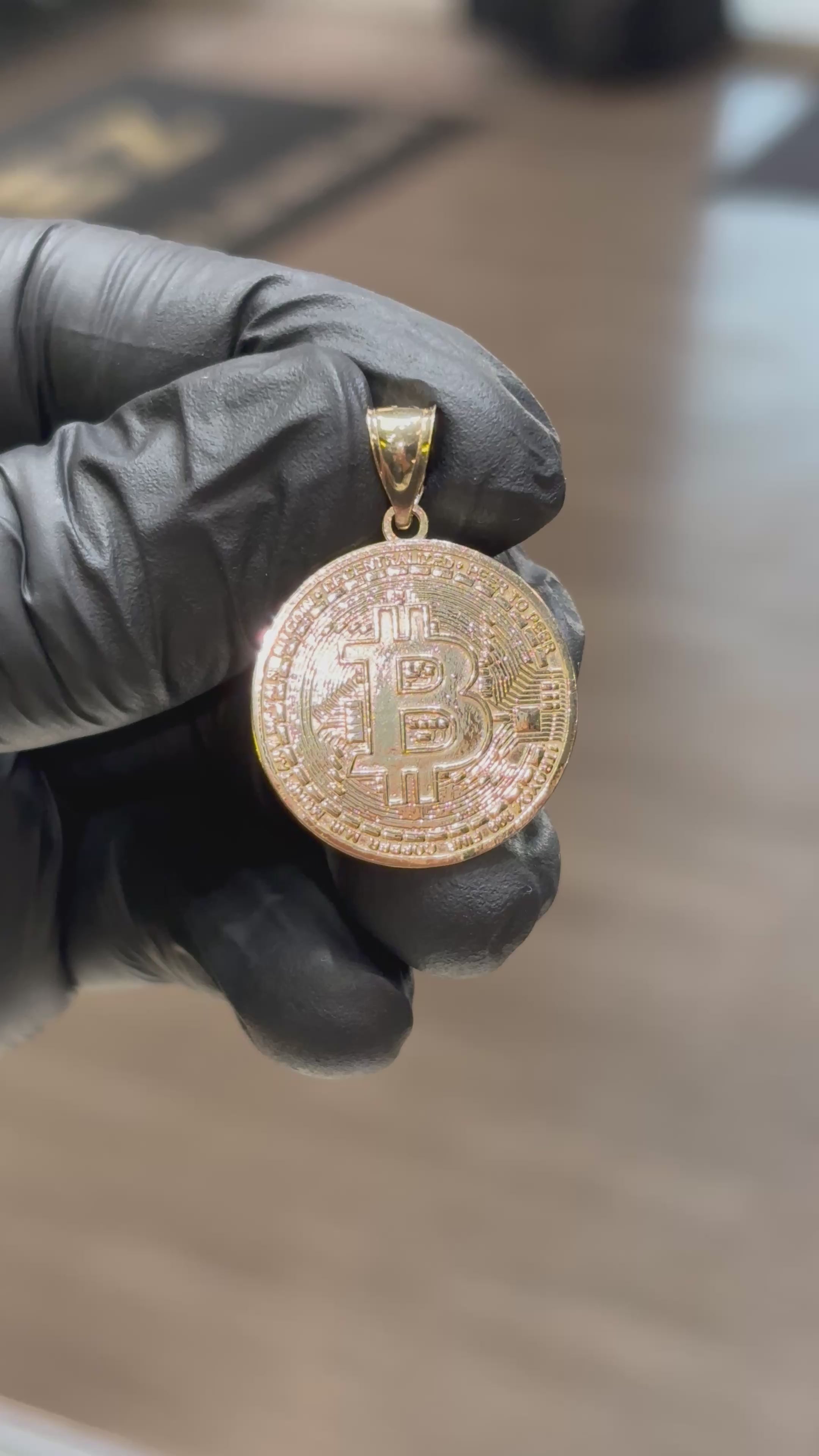 Load video: 10k Bitcoin Pendant